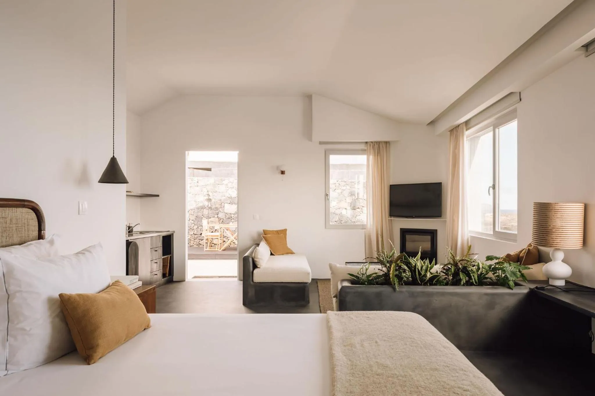 Bedroom, Bed in White Exclusive Suites & Villas