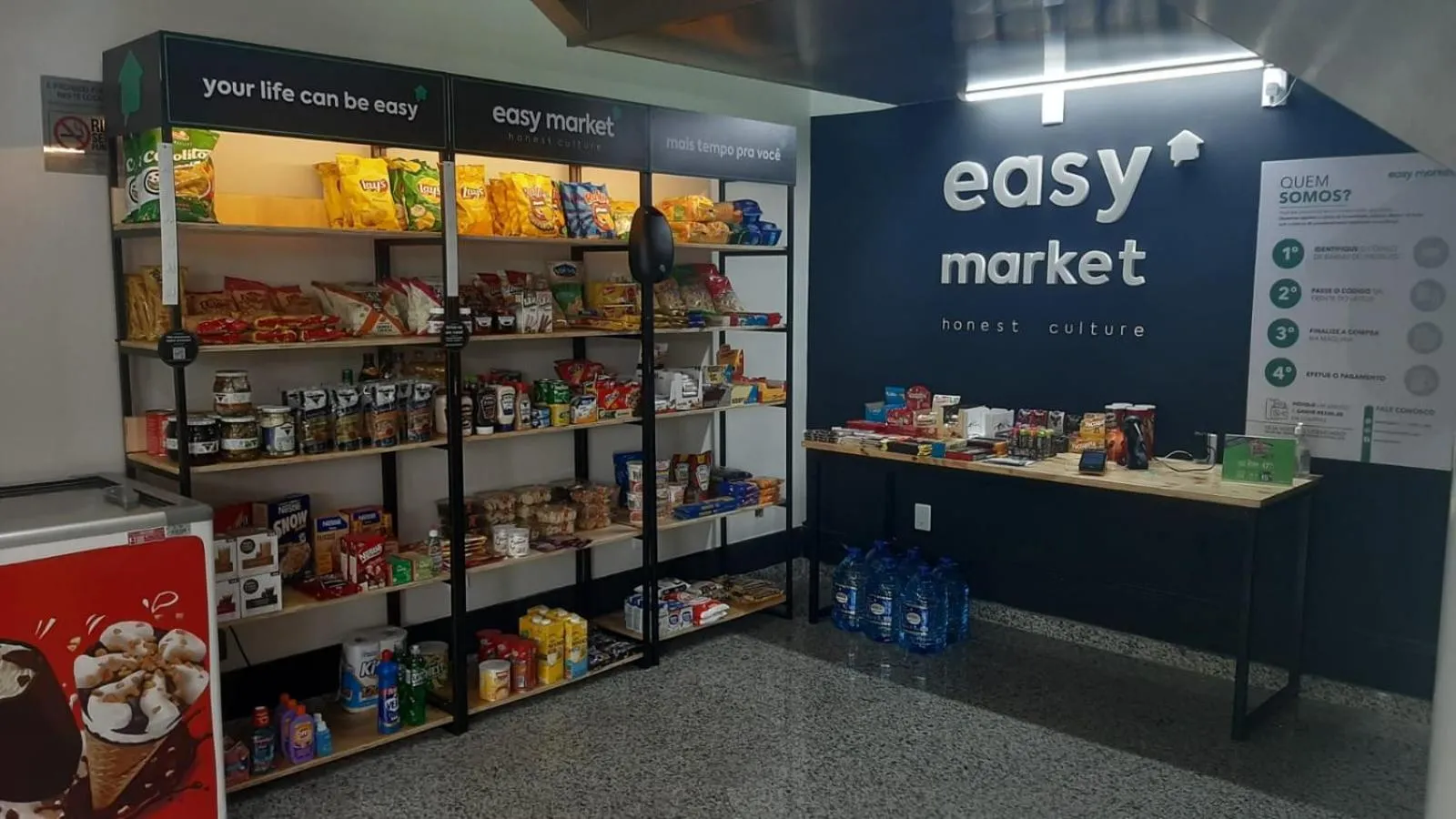 Supermarket/grocery shop in Mediterrâneo Flat - Apart-Hotel