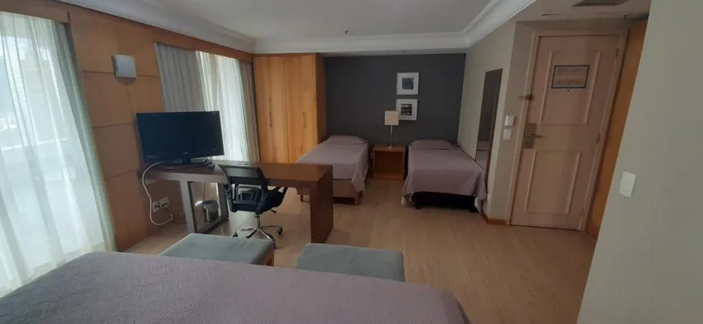 Bedroom, Bed in Mediterrâneo Flat - Apart-Hotel