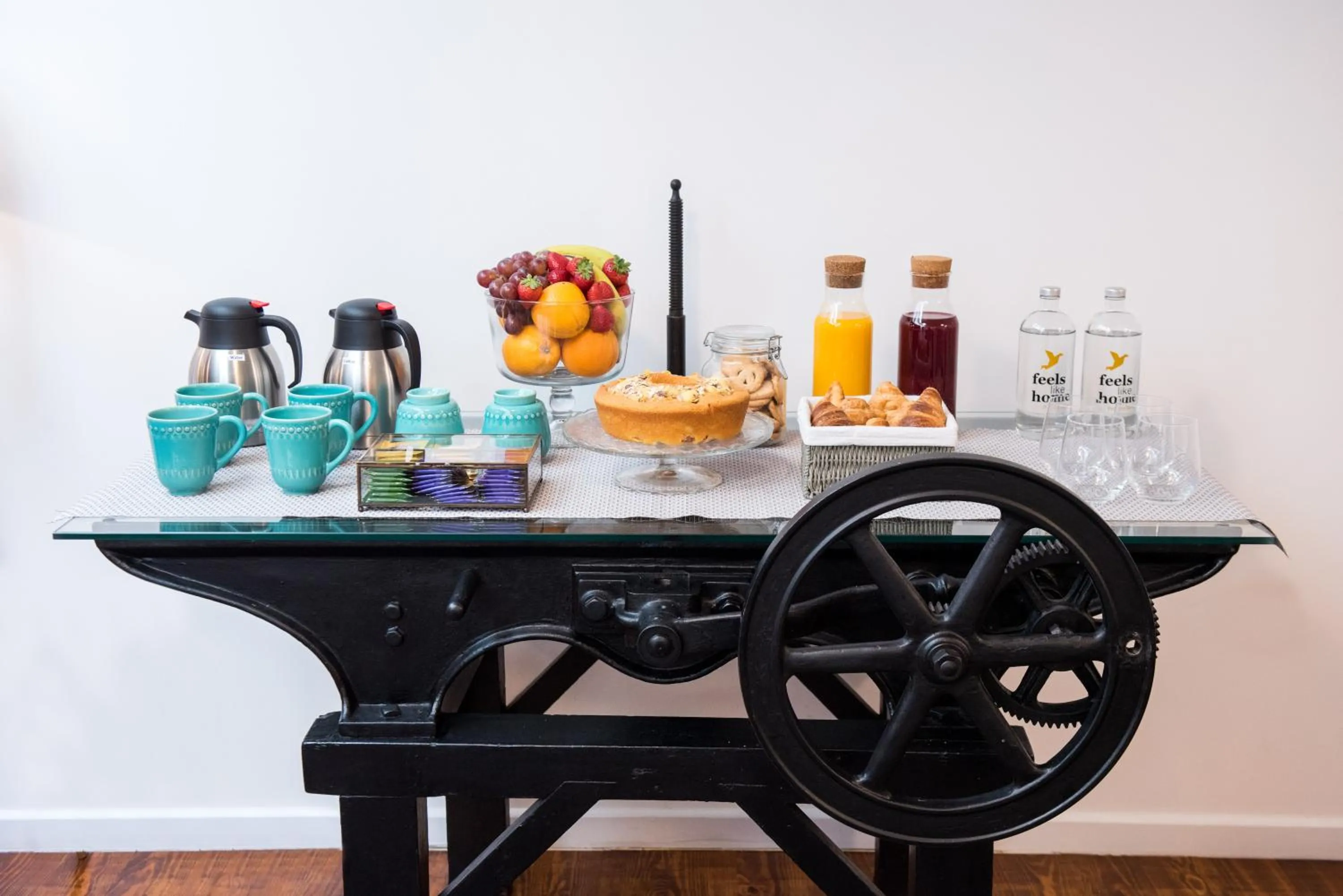 Food in Bica FLH Suites