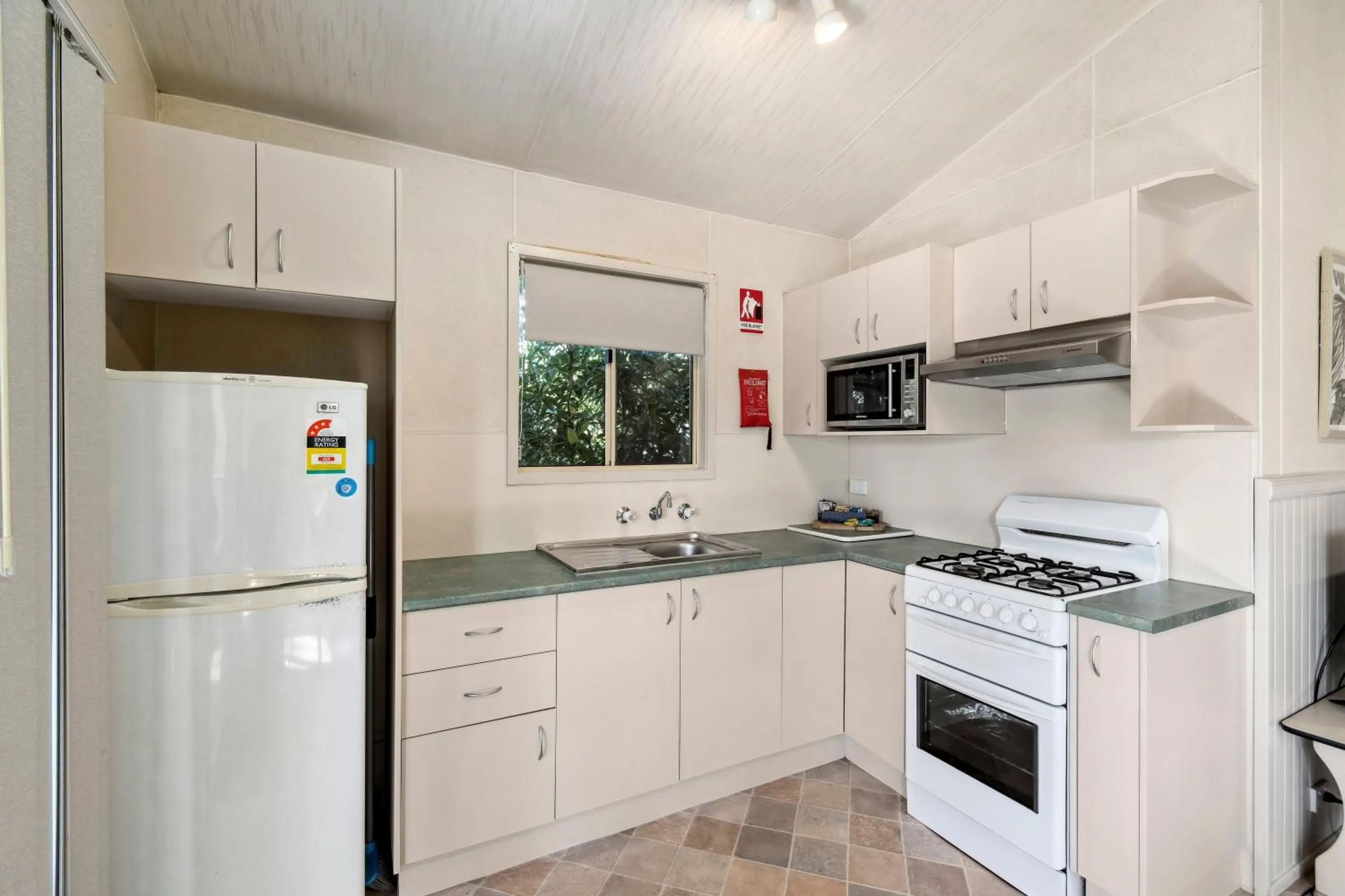 Kitchen or kitchenette in Mittagong Holiday Park