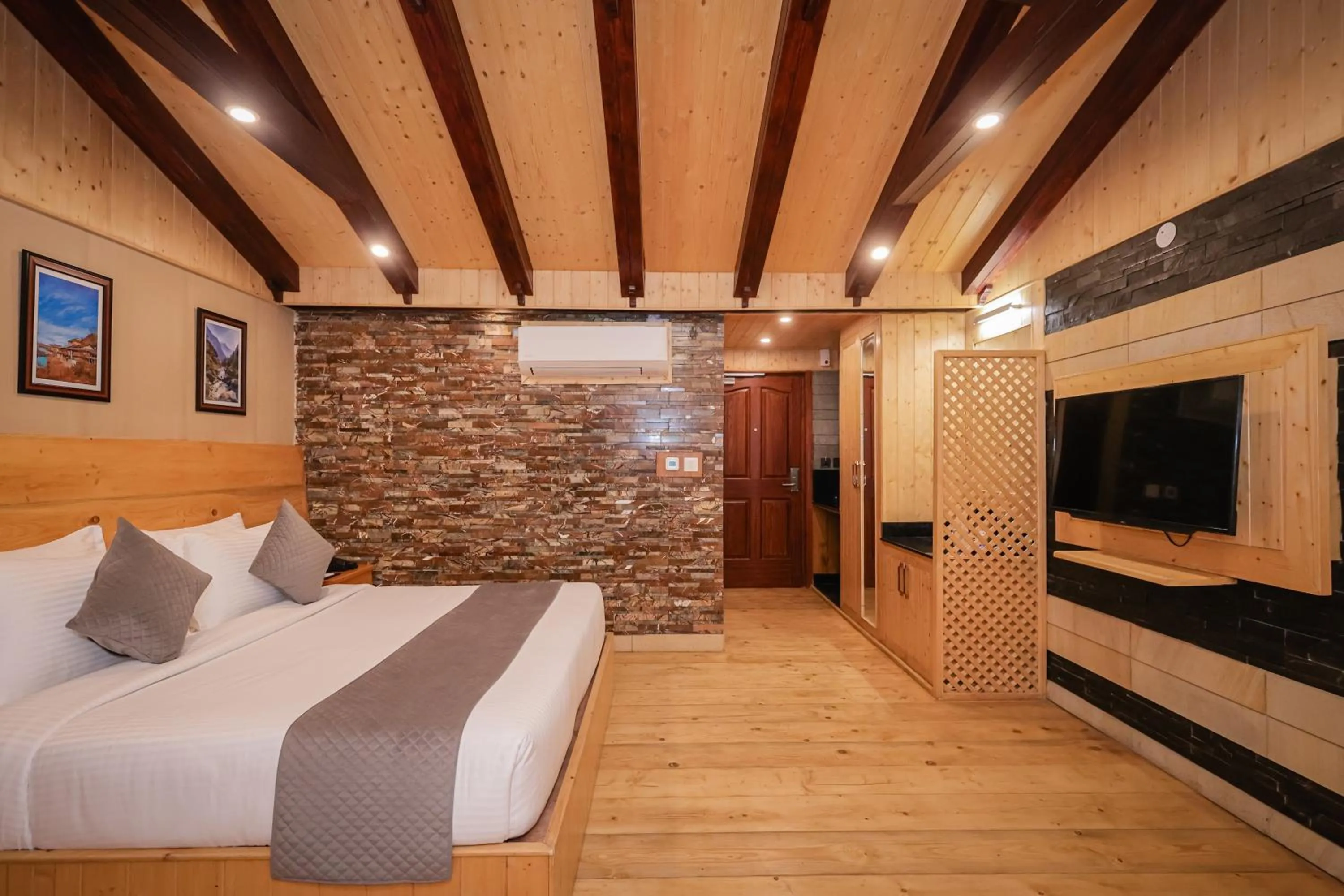 Bedroom, Bed in Regenta Resort MARS Valley View Shoghi