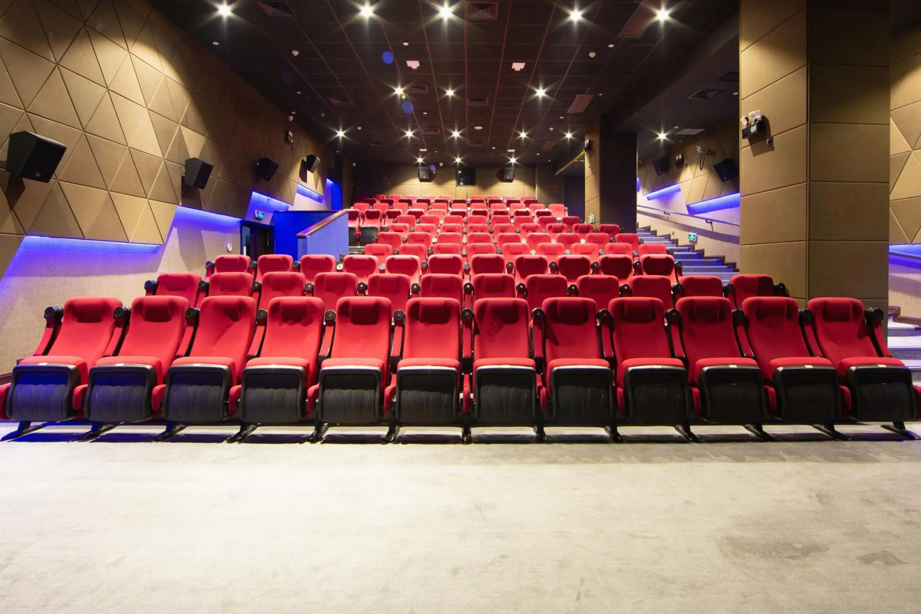 Activities in Guangzhou Seaman Club