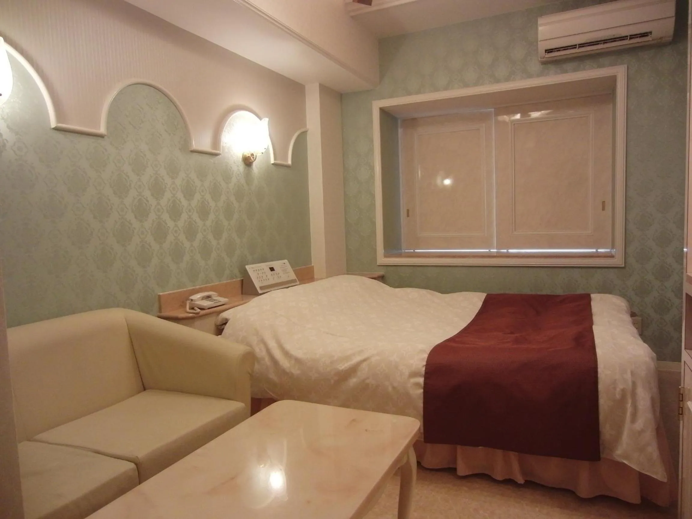 Photo of the whole room, Bed in Hotel Hyper Noah (Adult Only)