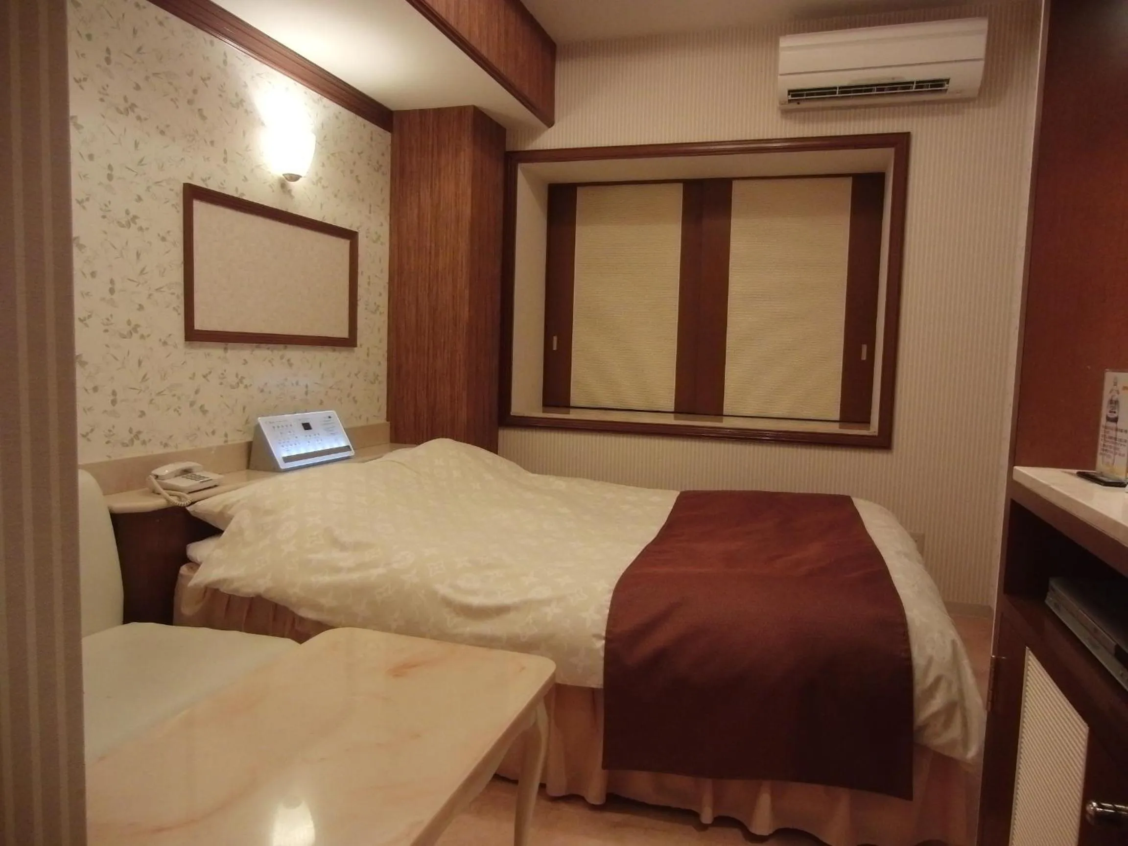 Photo of the whole room, Bed in Hotel Hyper Noah (Adult Only)