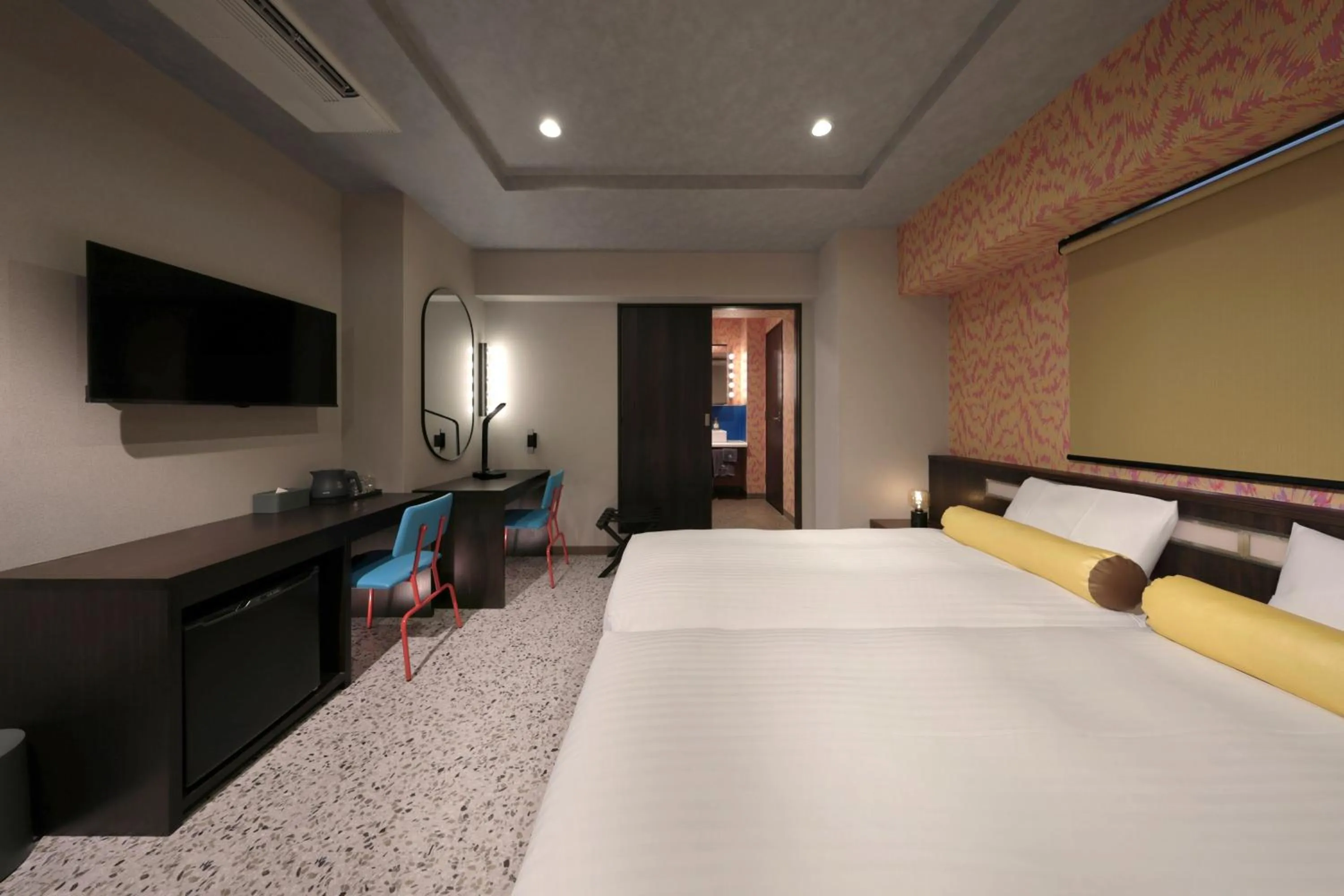 Bed in Nipponbashi Luxe Hotel