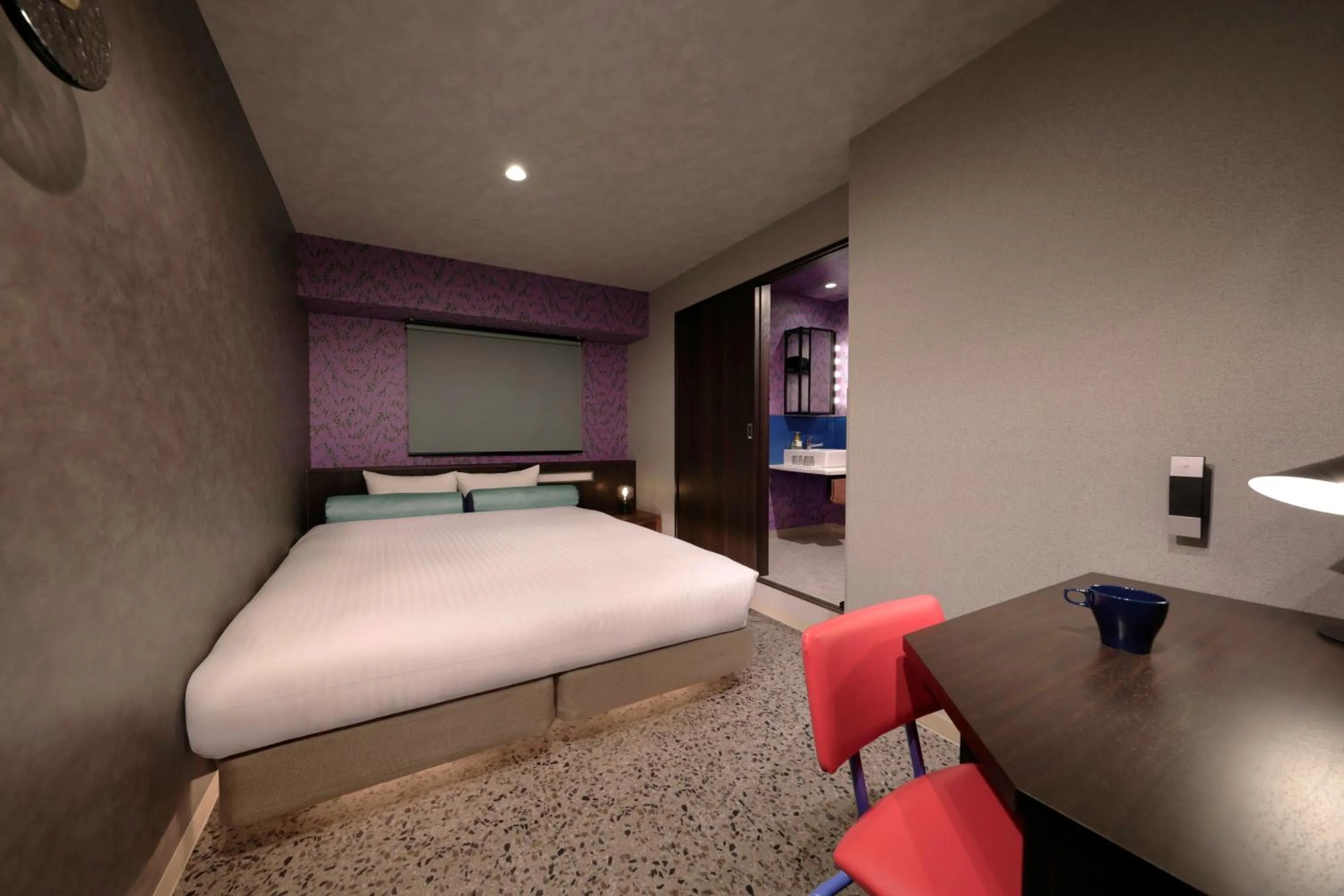 Bed in Nipponbashi Luxe Hotel