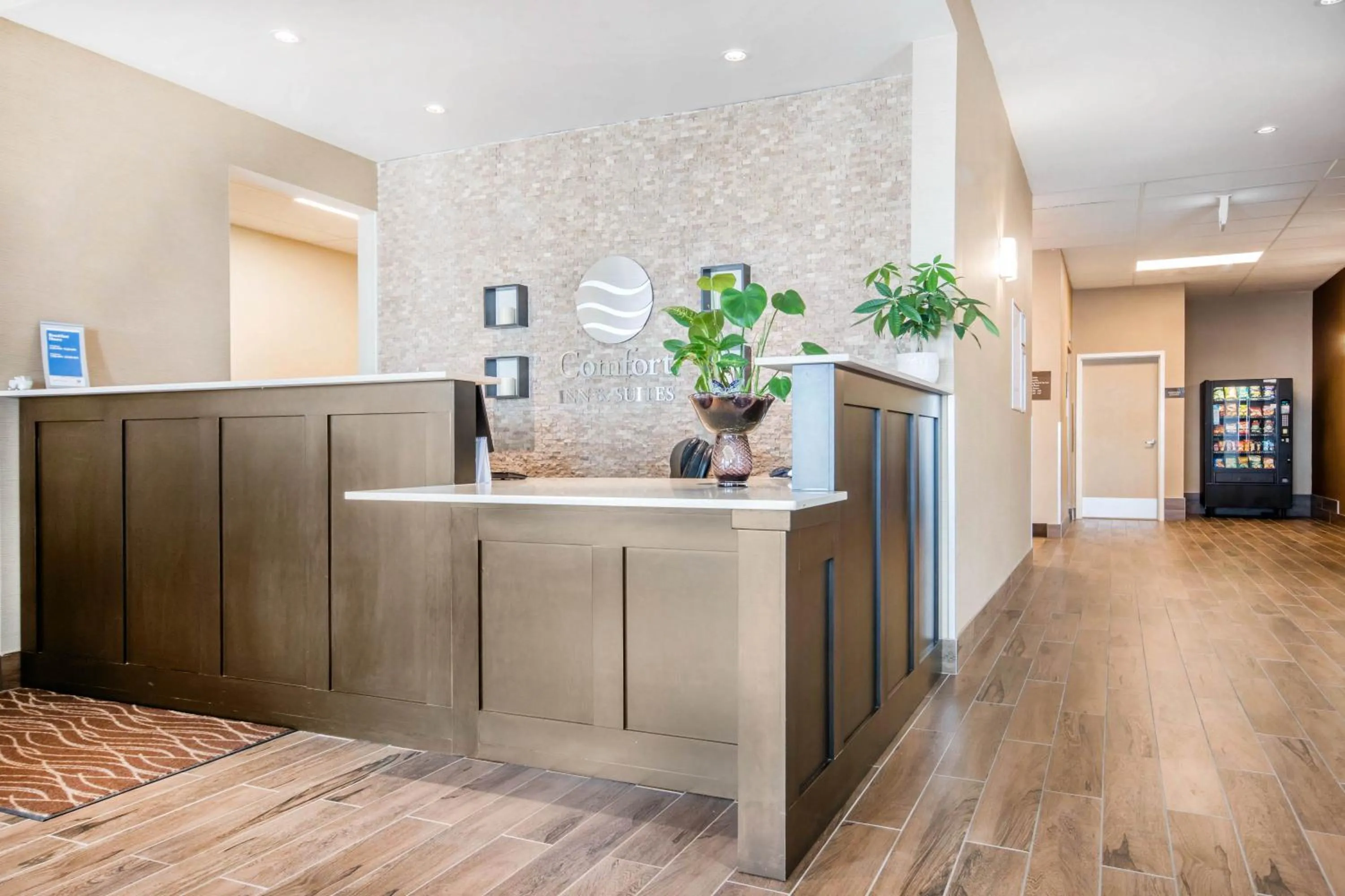 Lobby or reception in Comfort Inn & Suites Merritt