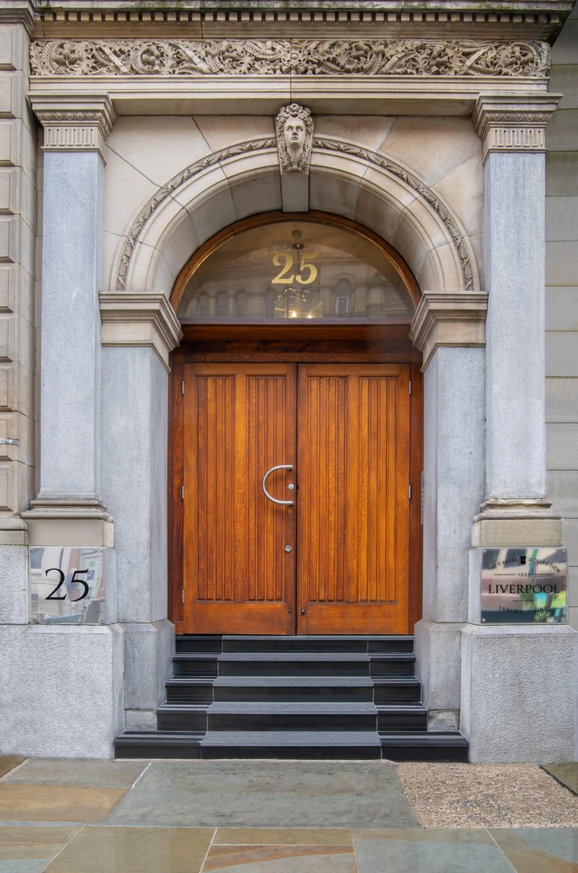 Facade/entrance in The Castle Collection - 25 Castle Street