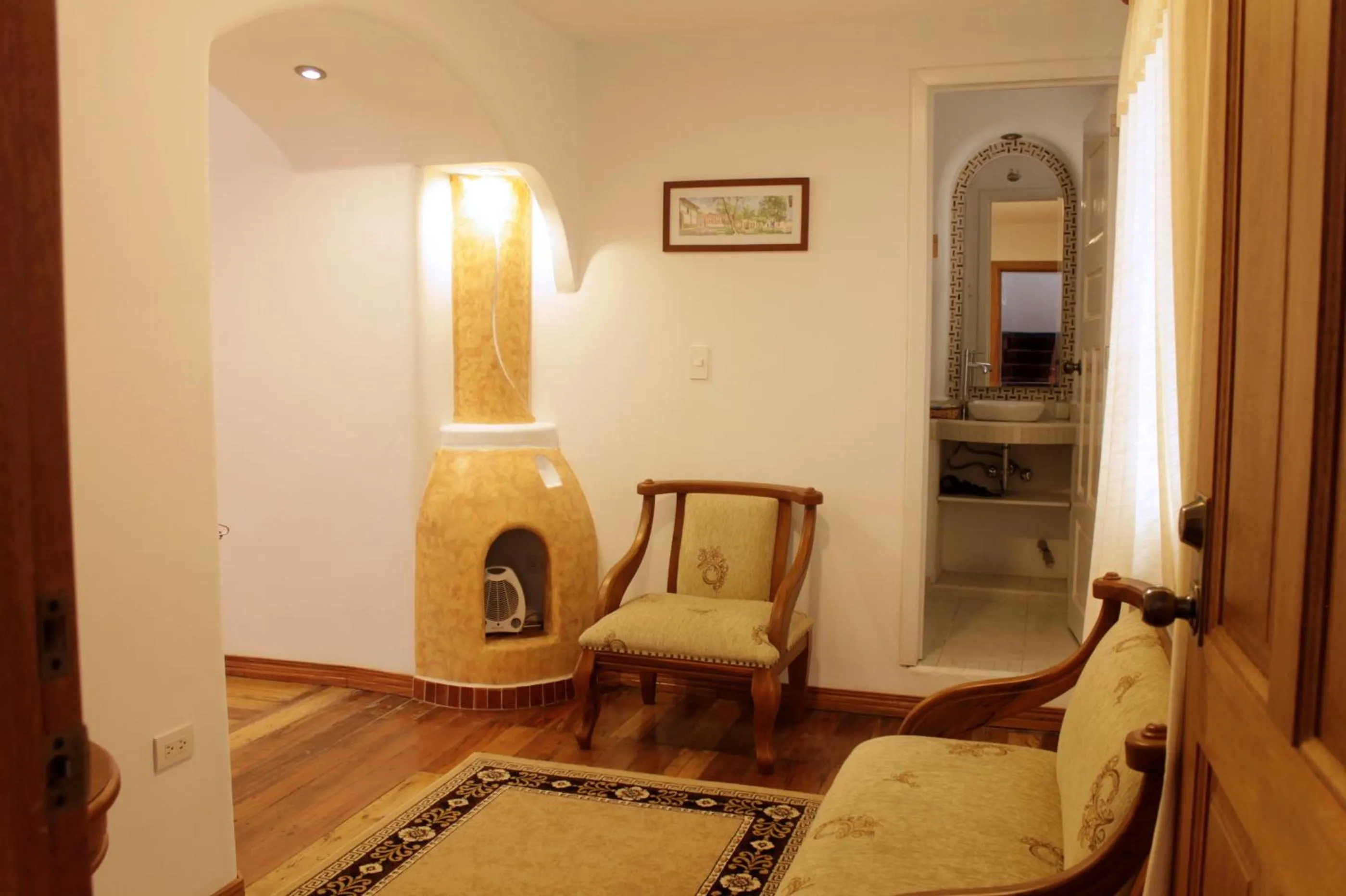 Photo of the whole room in Casa Hotel Las Plazas