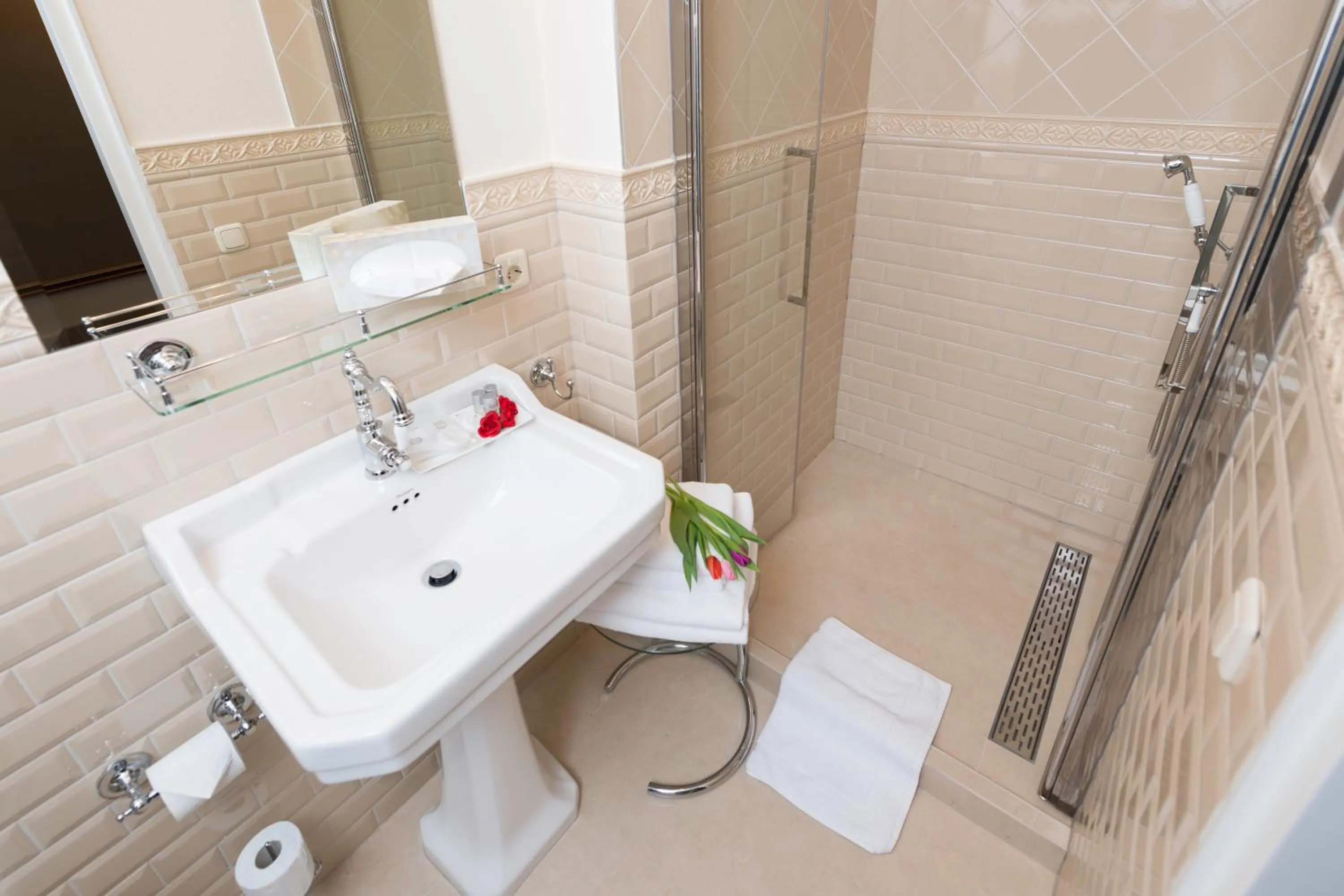 Bathroom in Keizershouse Amsterdam