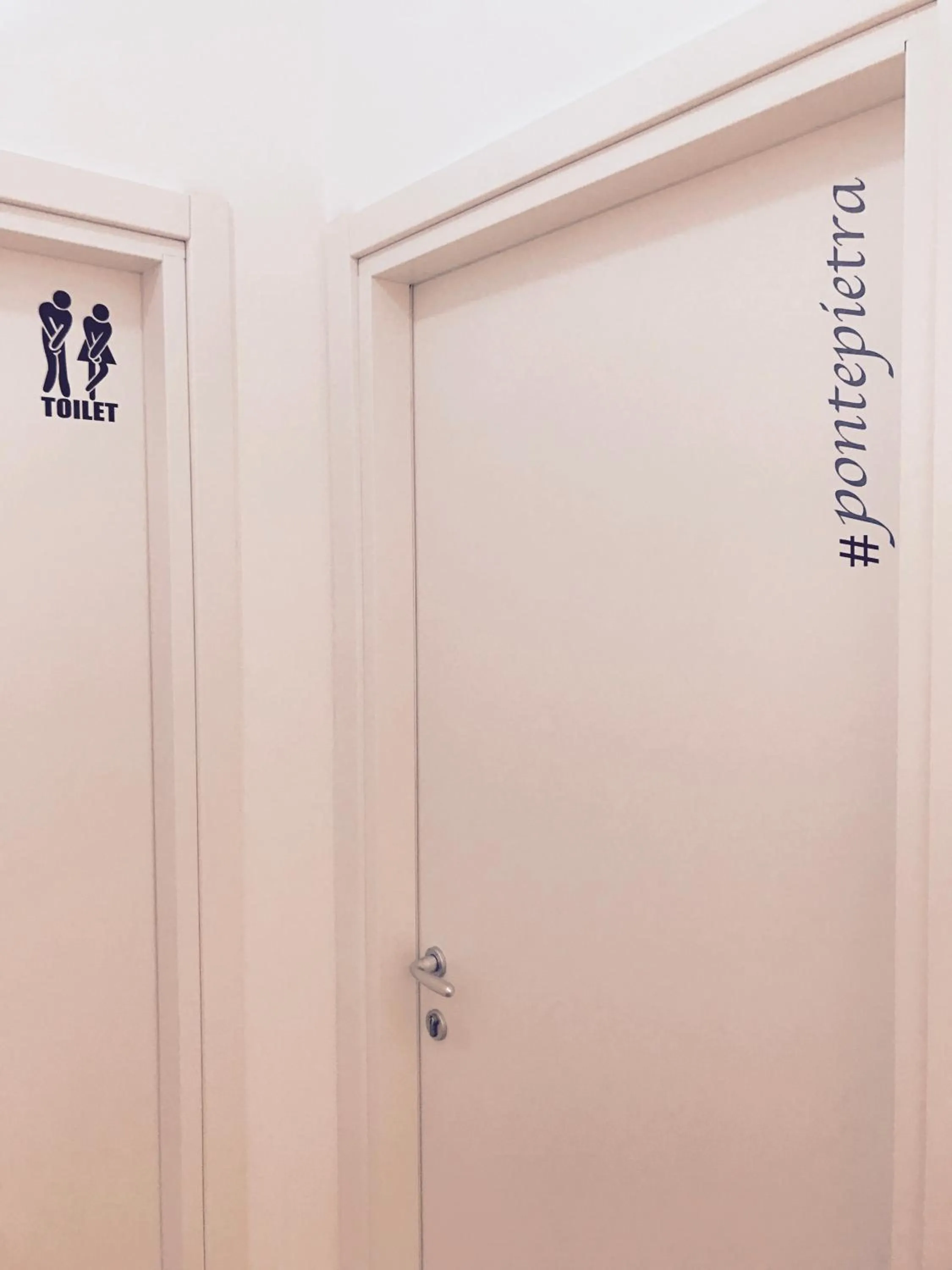 Bathroom in Simoni 10