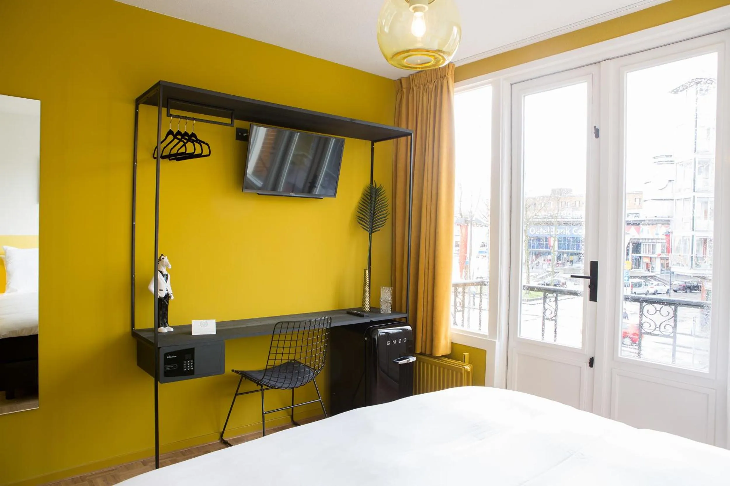 TV and multimedia, Bed in Little Duke Hotel