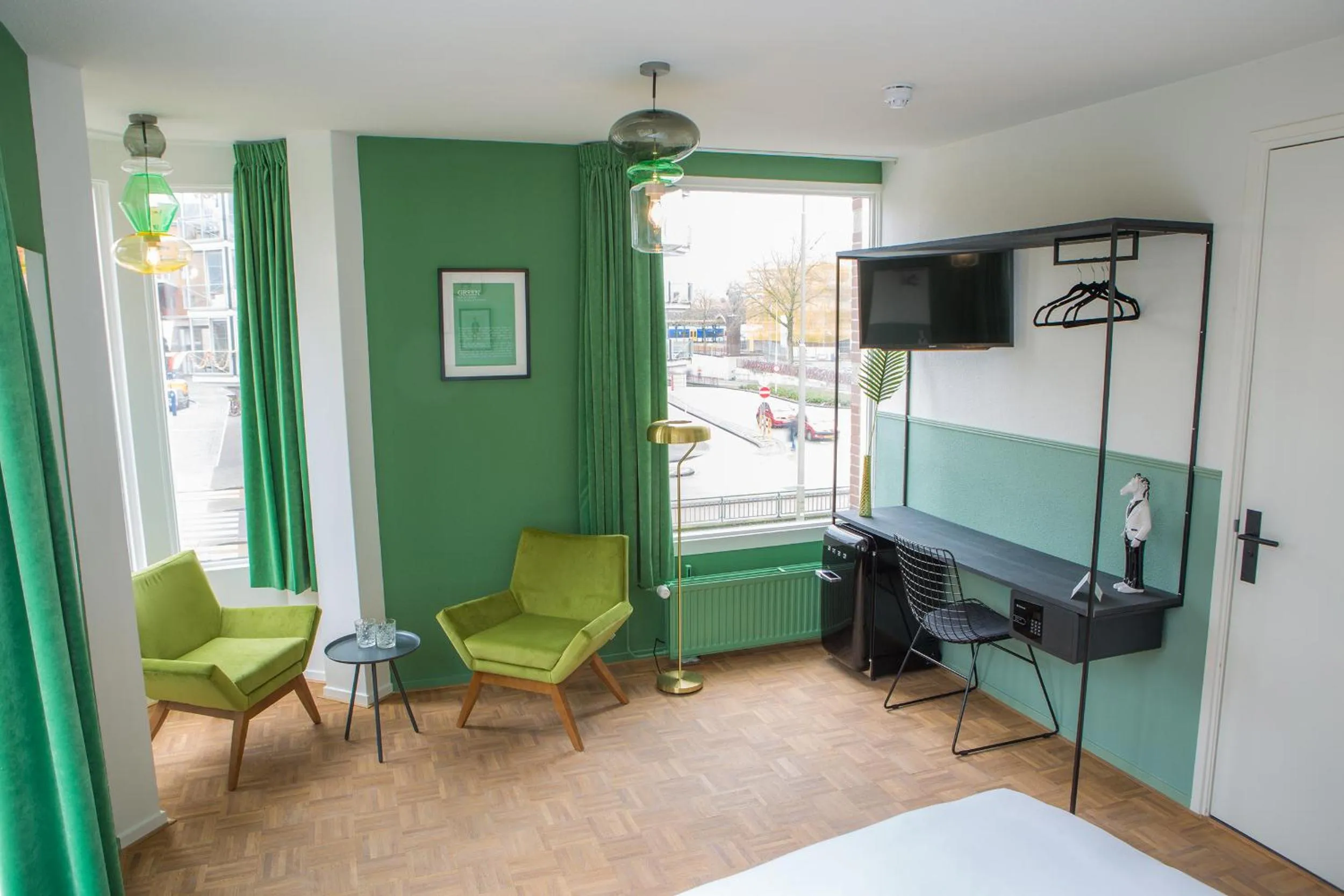 Seating area, Bed in Little Duke Hotel