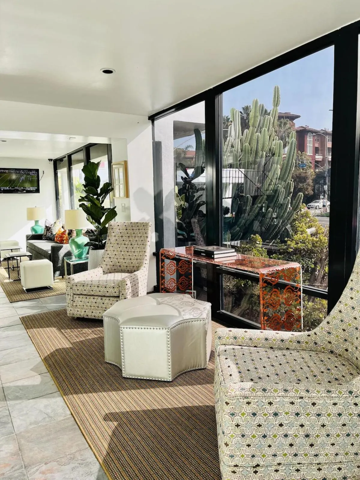 Living room in Park Plaza Lodge