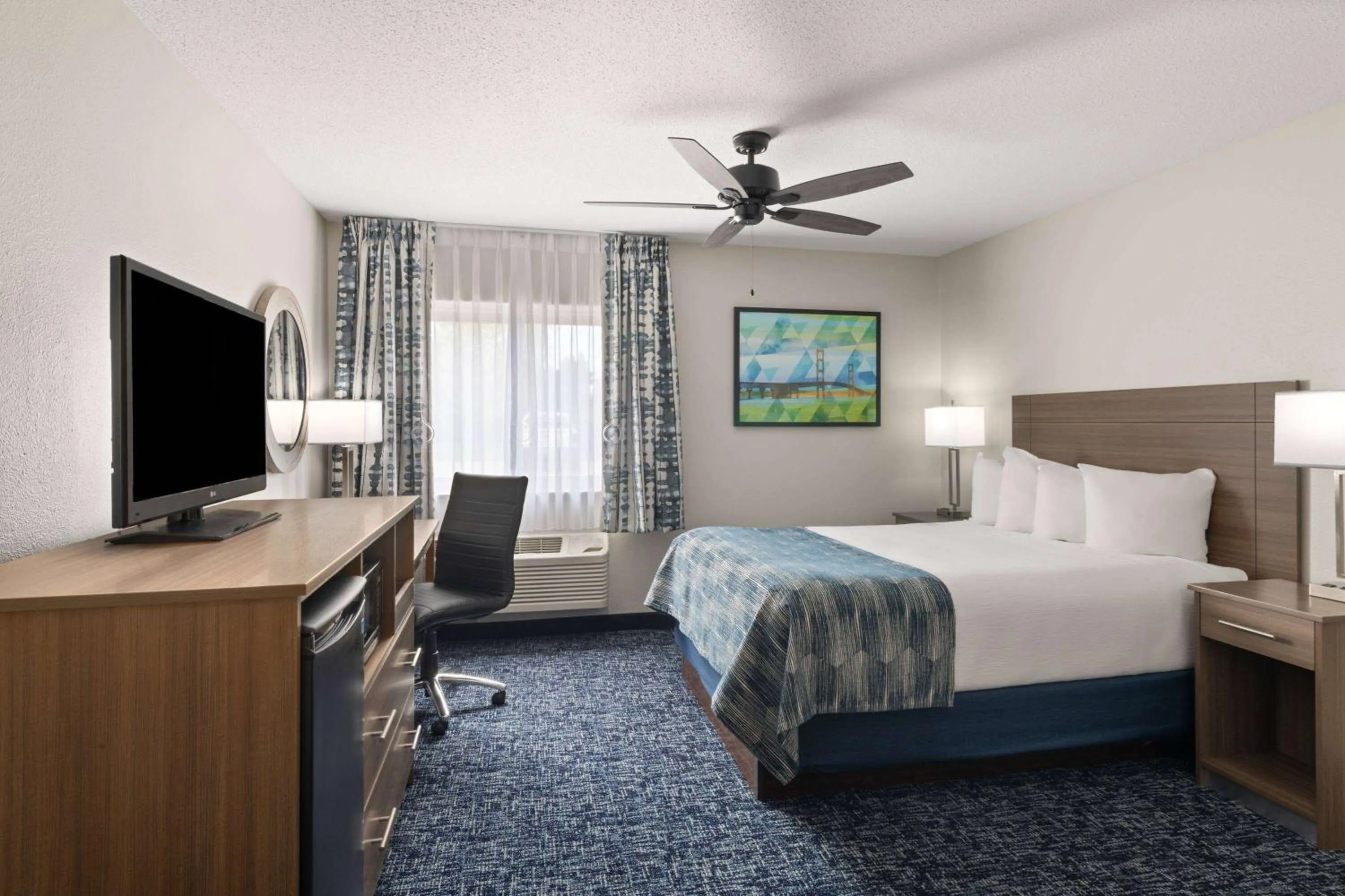 Photo of the whole room, Bed in Baymont by Wyndham Mt. Pleasant