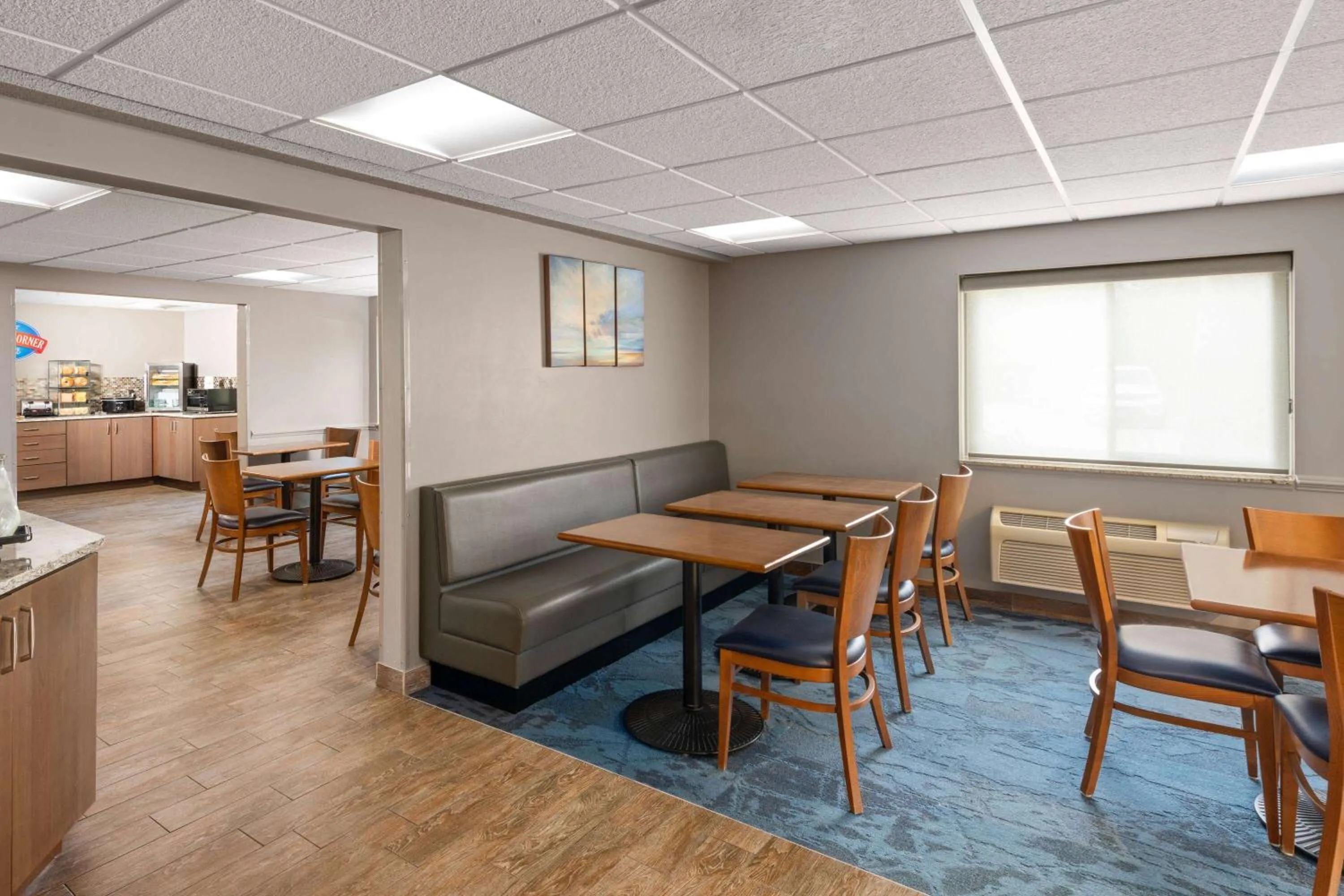 Breakfast in Baymont by Wyndham Mt. Pleasant