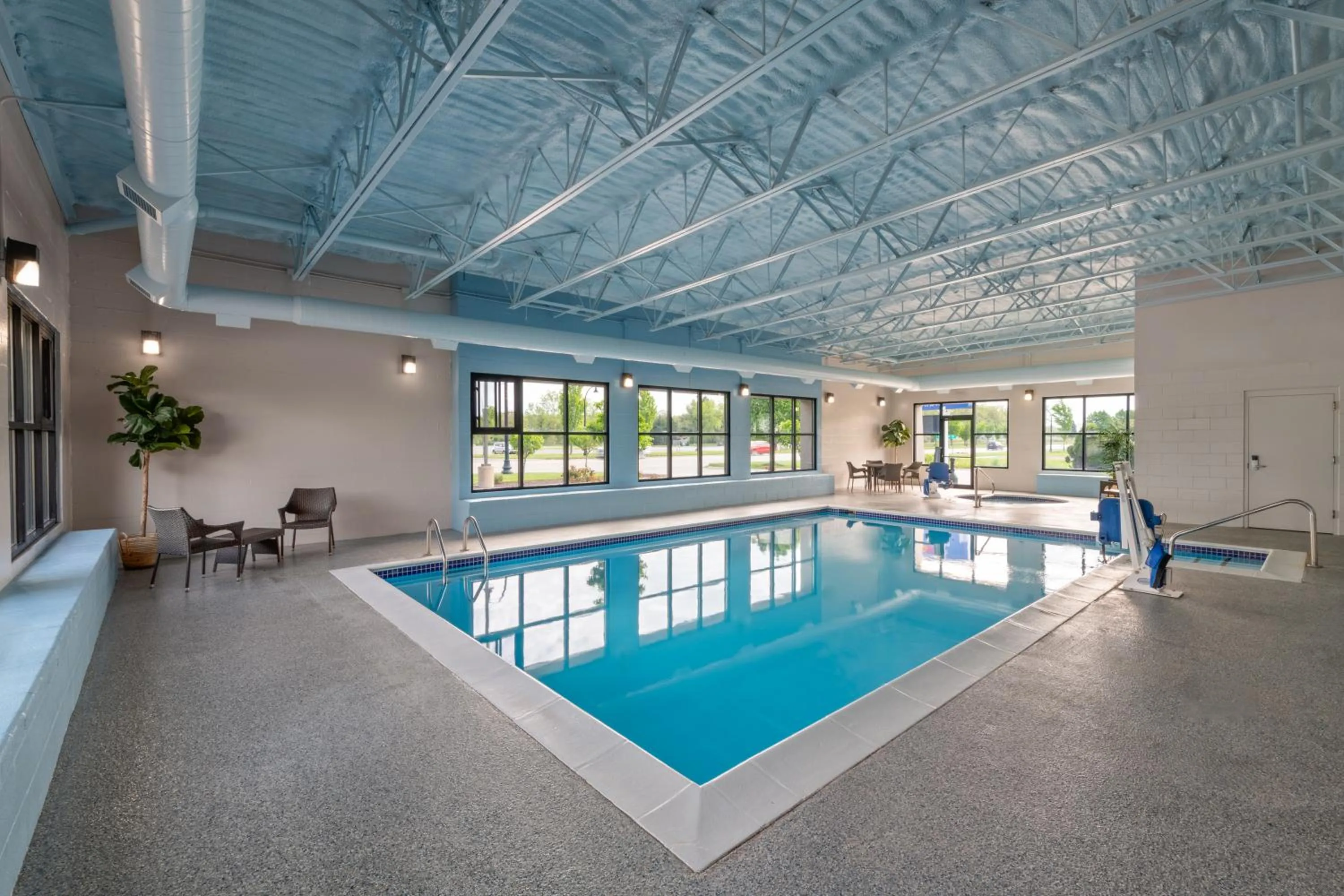 Swimming pool in Baymont by Wyndham Mt. Pleasant