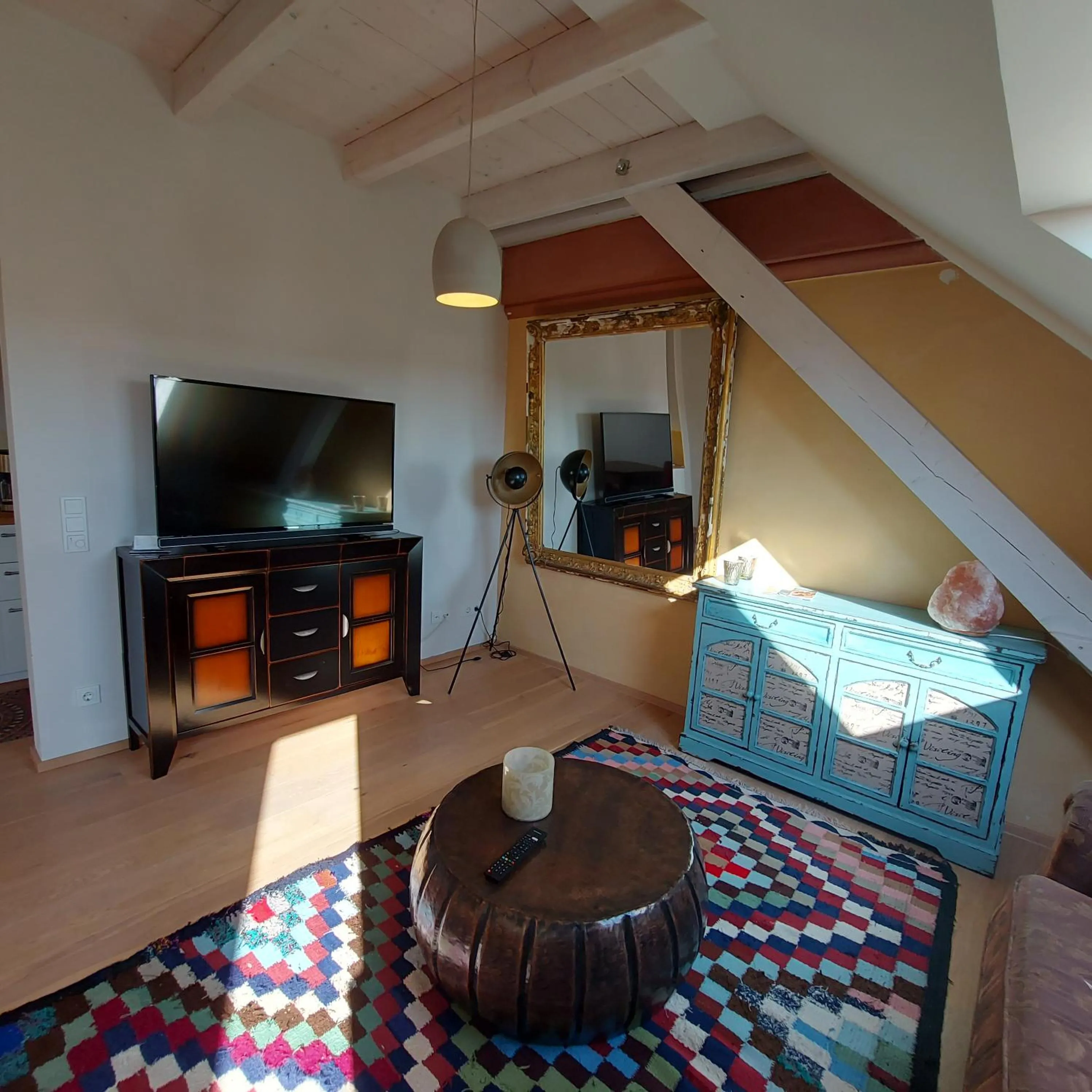 TV and multimedia in Boardinghouse Neumarkt Alte Schule