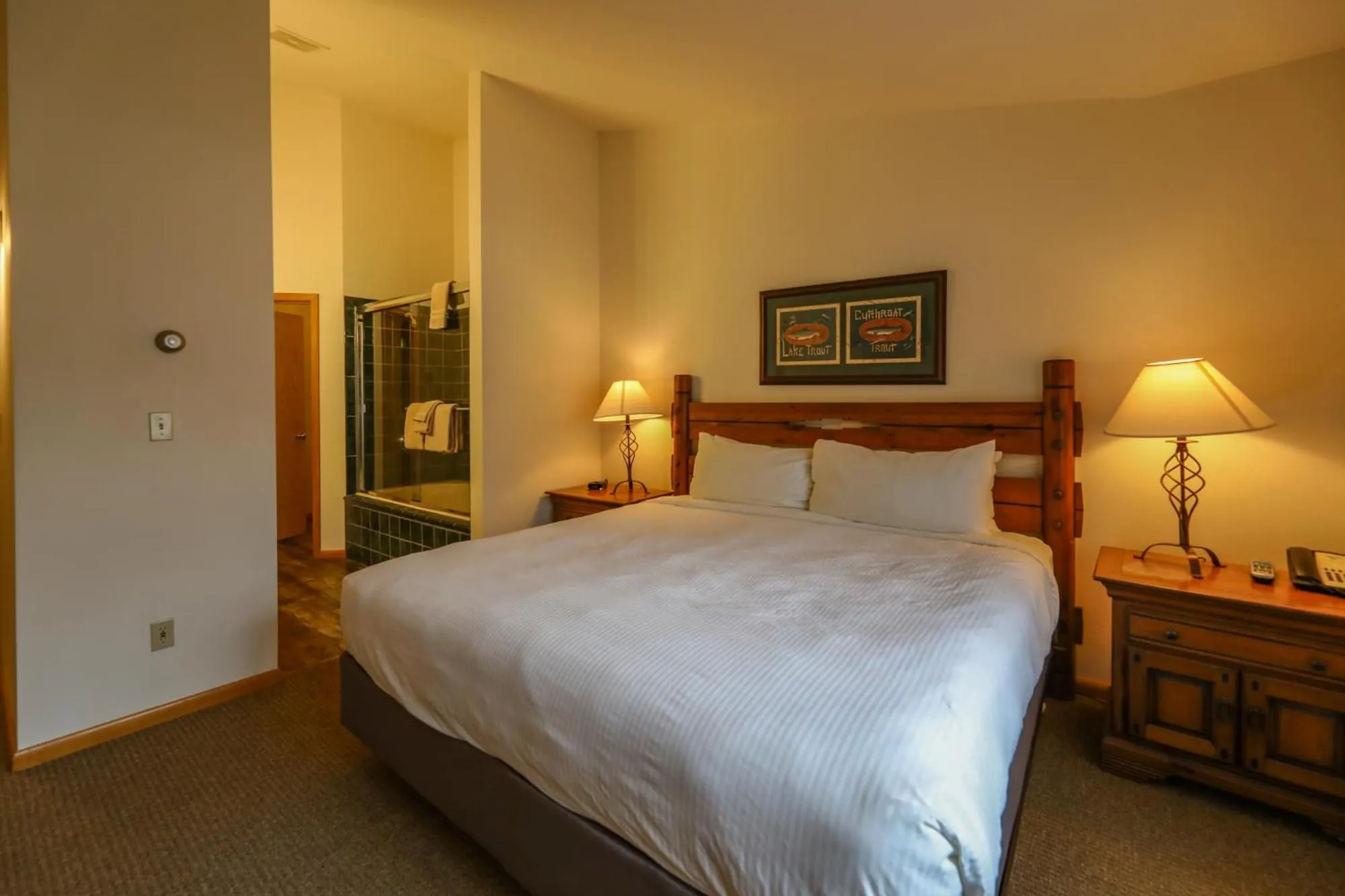 Bedroom, Bed in Meadow Lake Resort & Condos