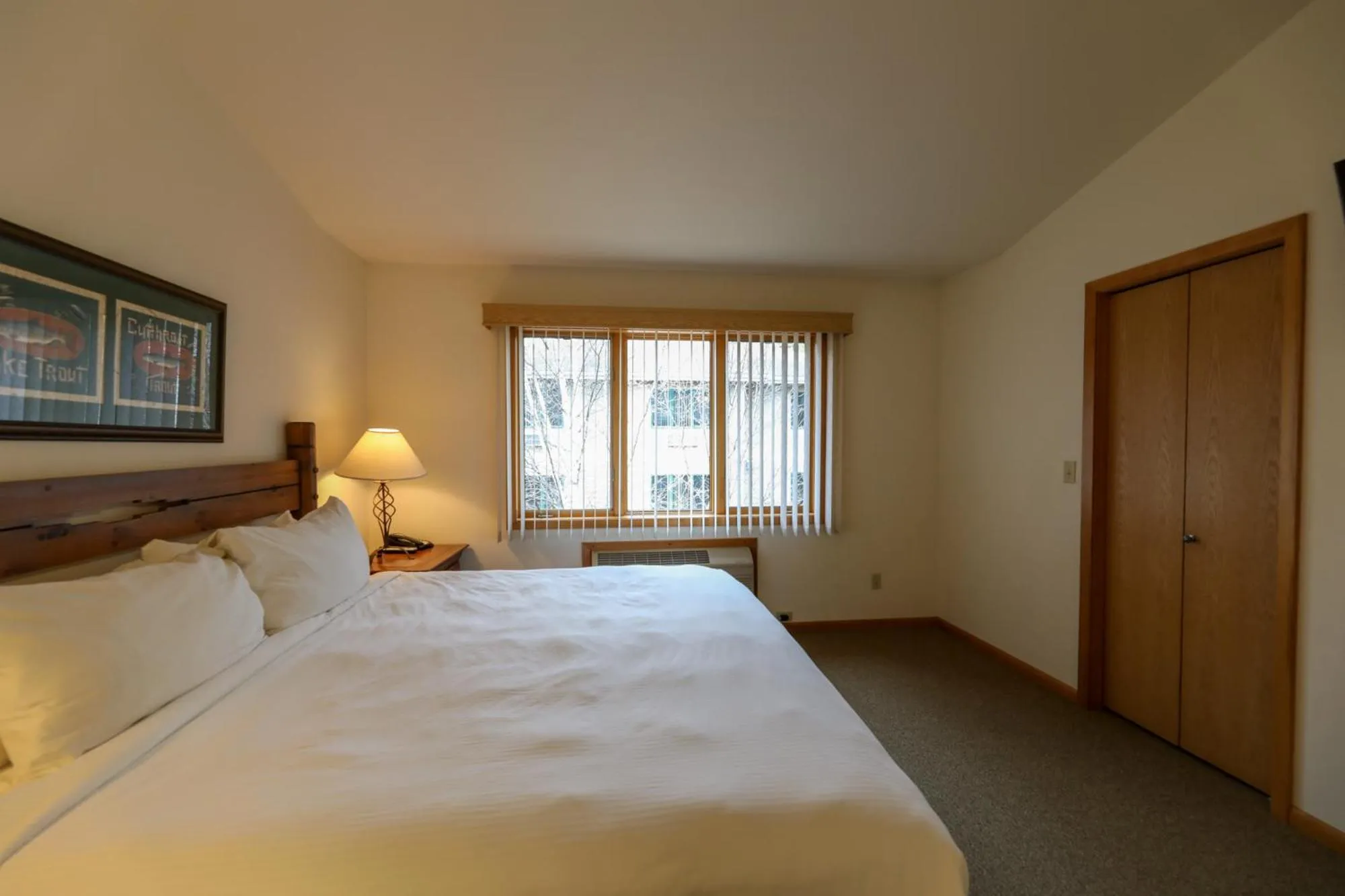 Bedroom, Bed in Meadow Lake Resort & Condos