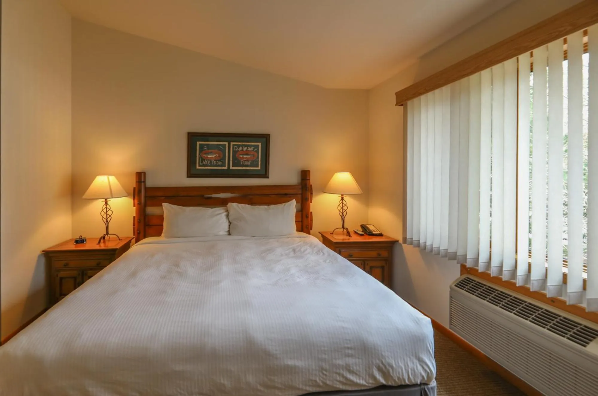 Bedroom, Bed in Meadow Lake Resort & Condos