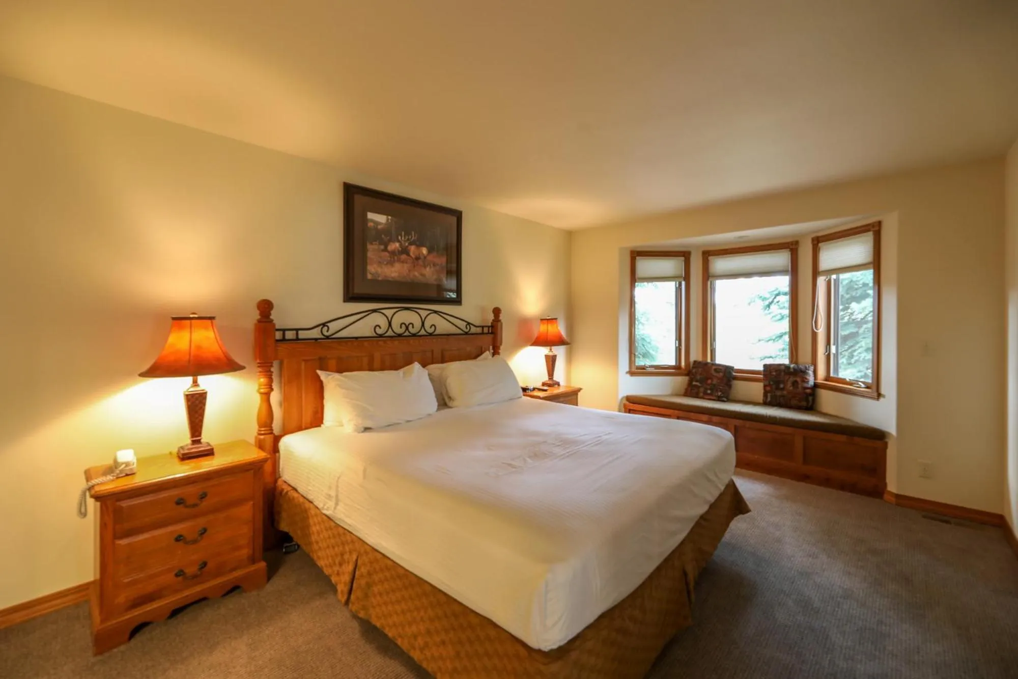 Bedroom, Bed in Meadow Lake Resort & Condos