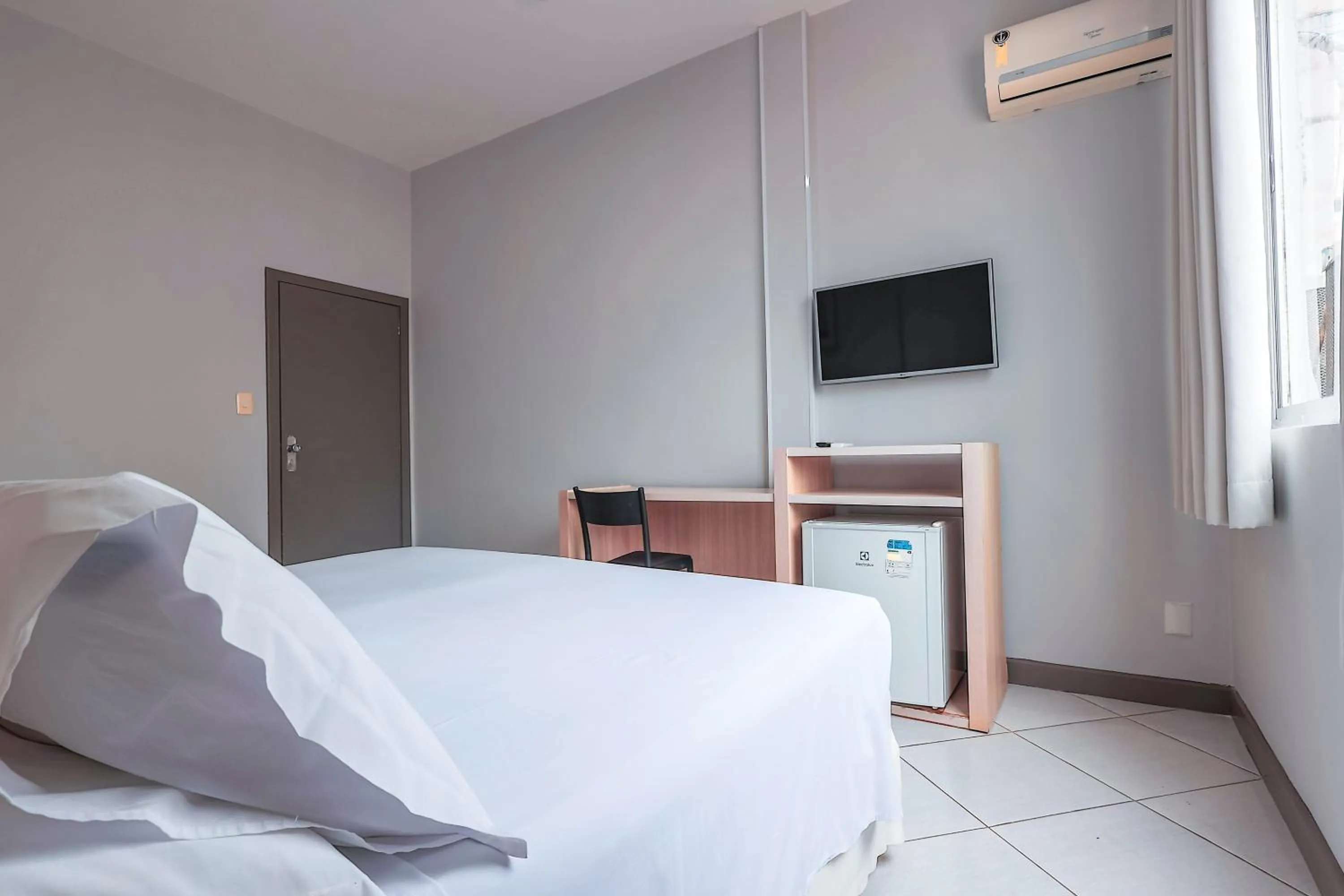 Bedroom, Bed in Hotel Sagres Praia