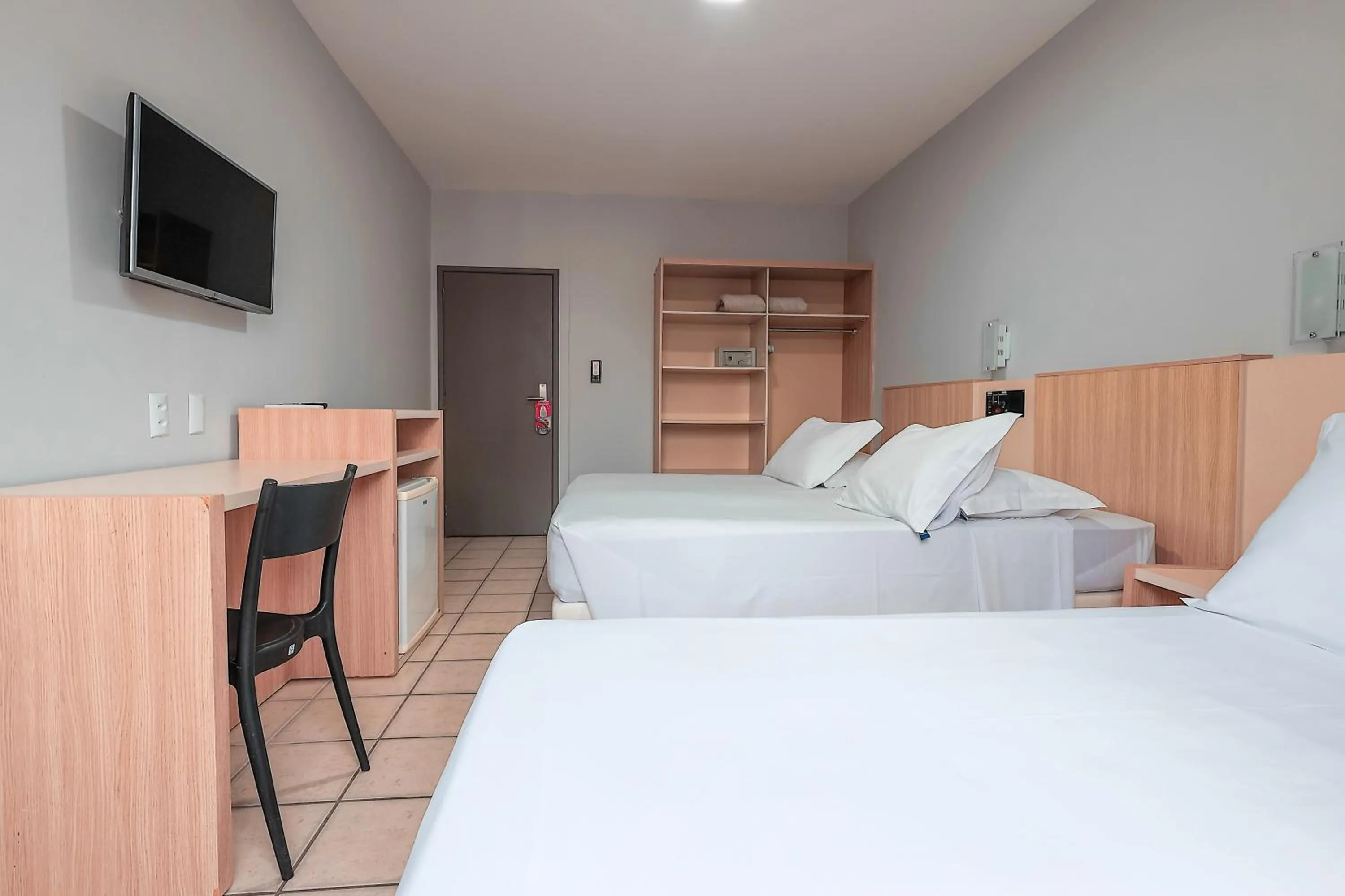 Bedroom, Bed in Hotel Sagres Praia