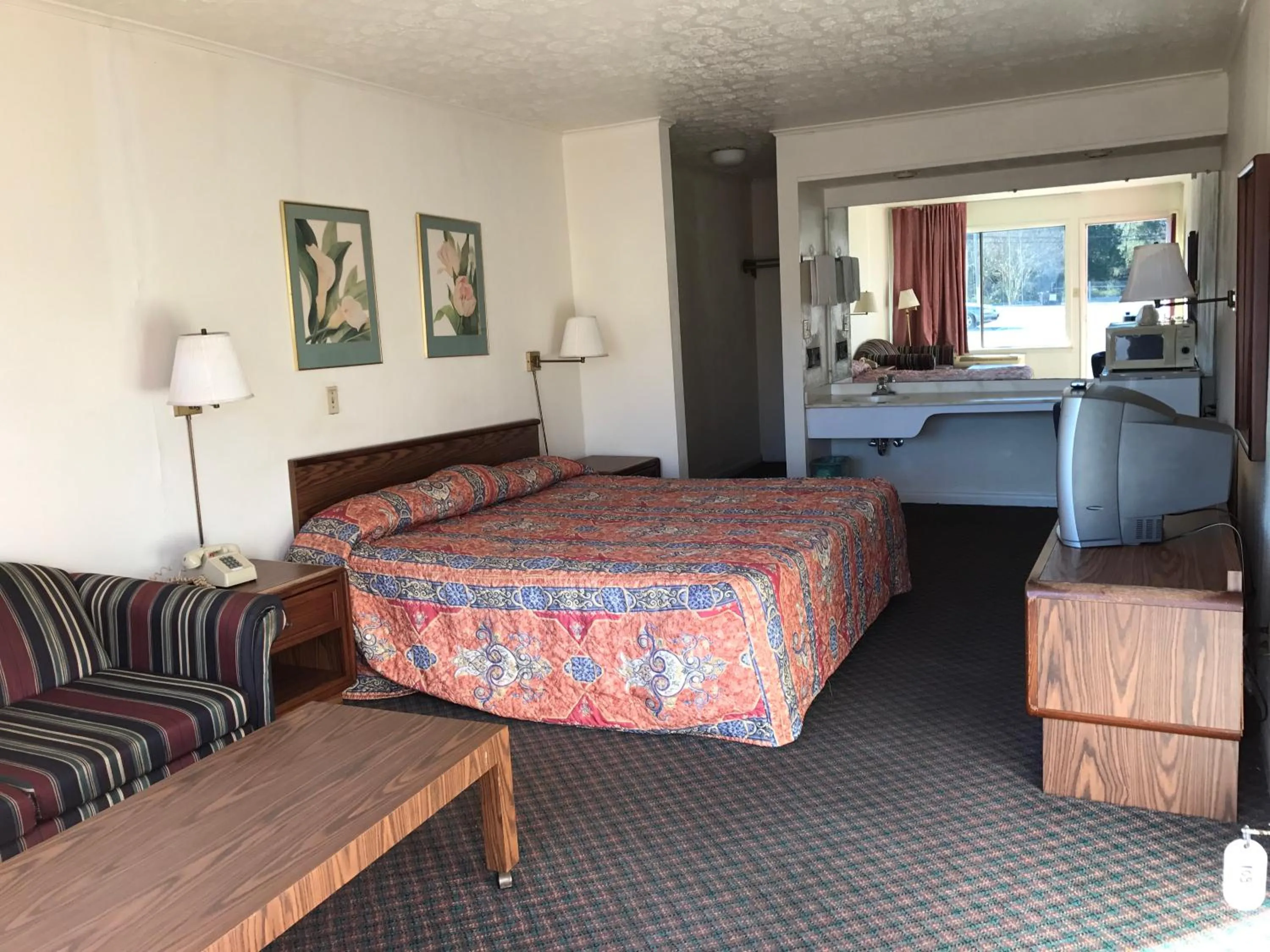 Bedroom in Flagship Inn