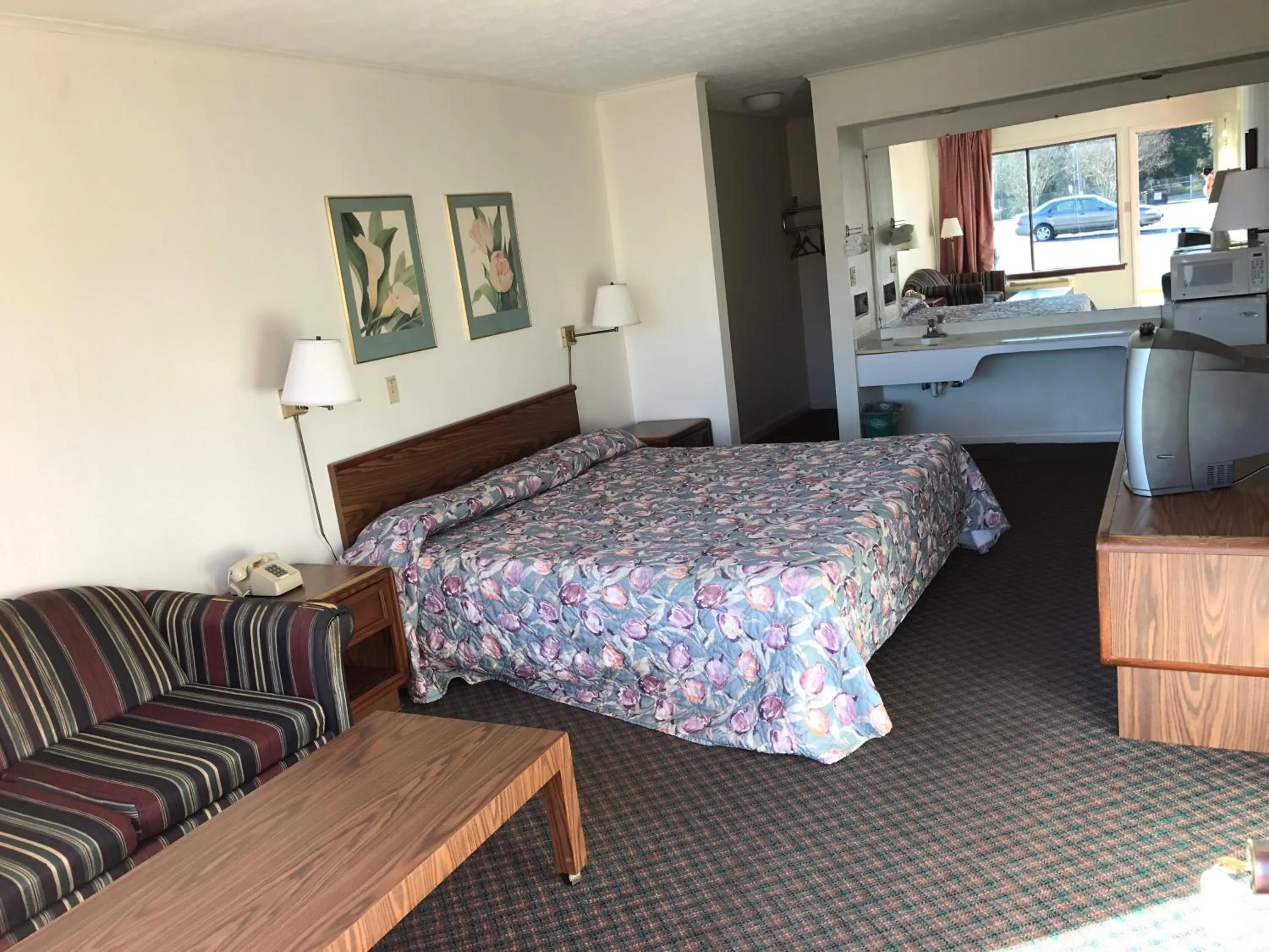 Bedroom in Flagship Inn