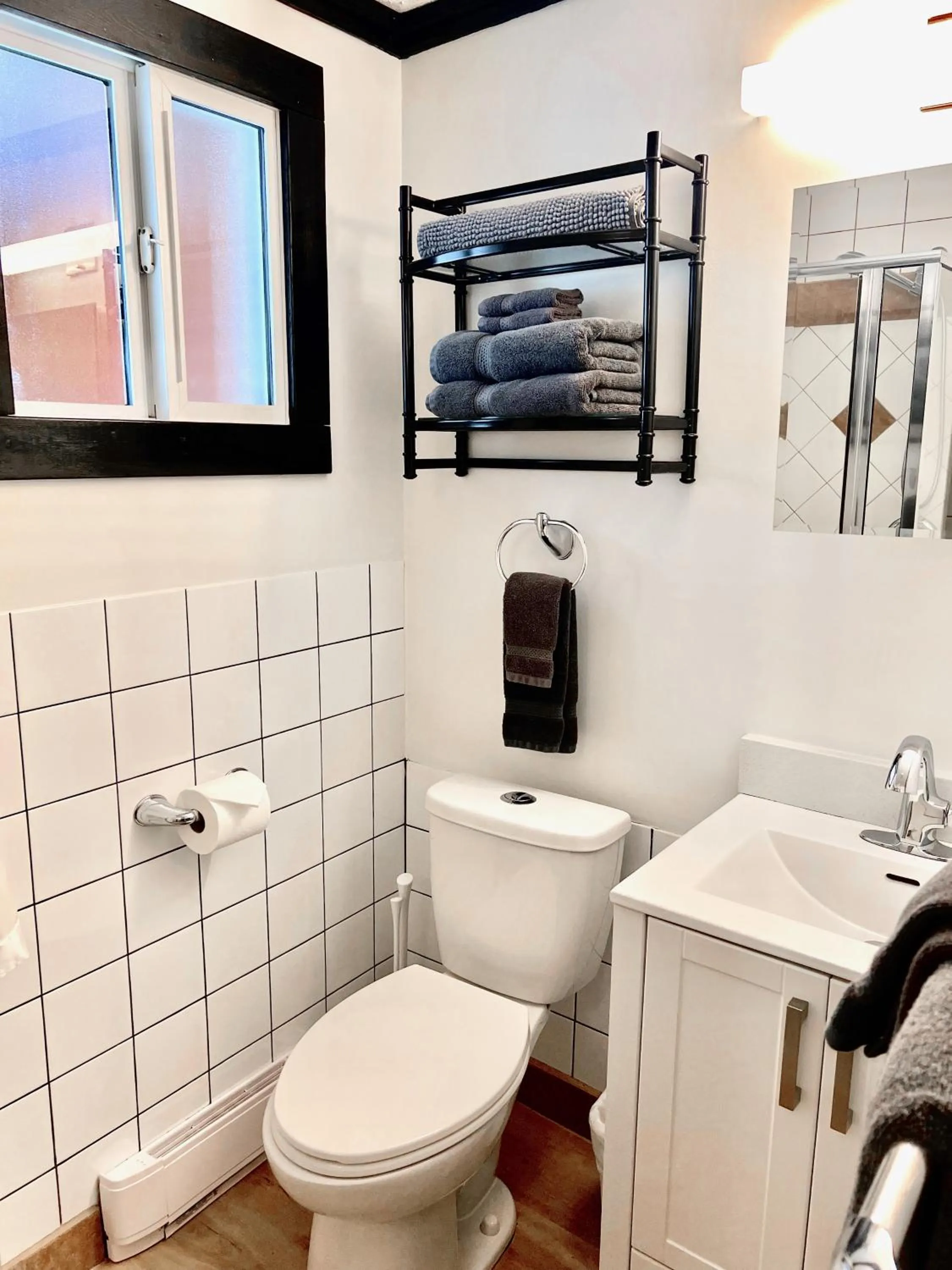 Toilet in Peachland Beach Resort