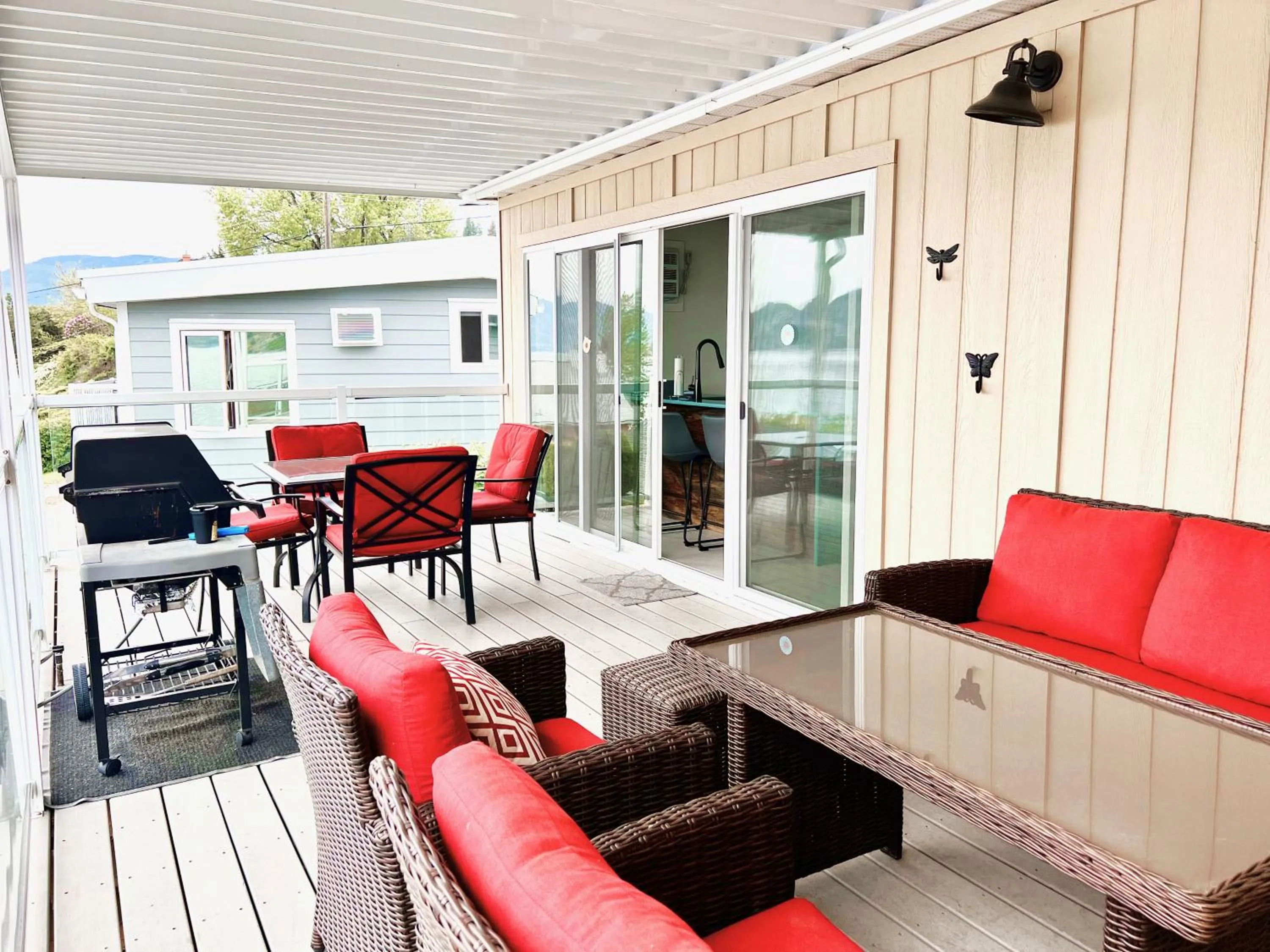 BBQ facilities in Peachland Beach Resort