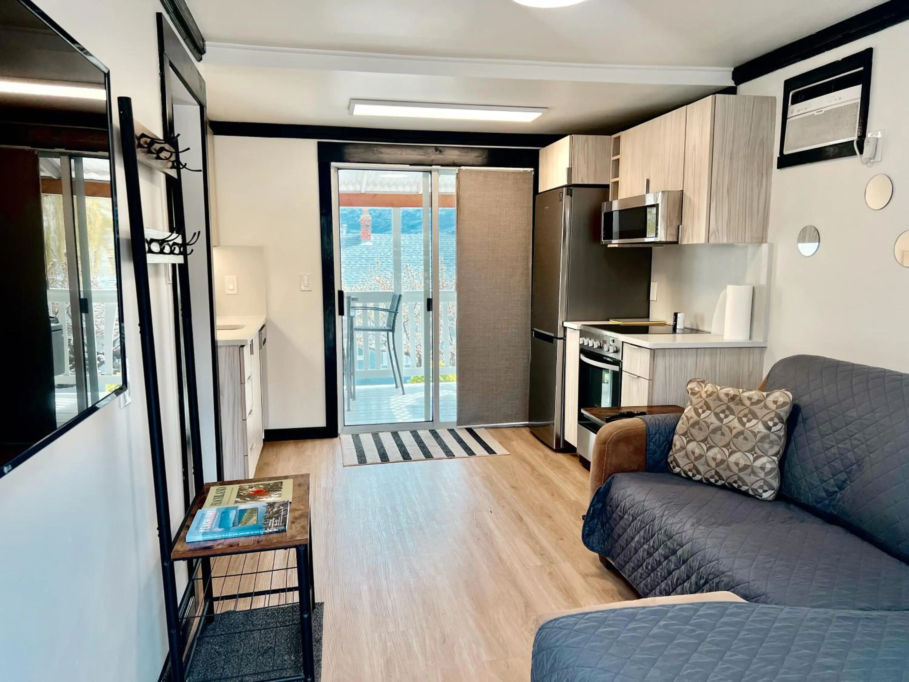 Living room in Davis Cove Resort