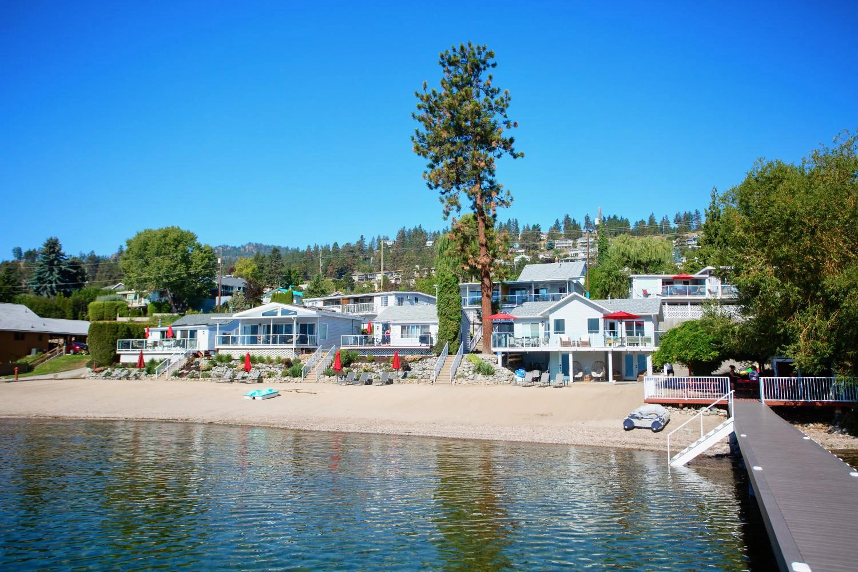 Peachland Beach Resort