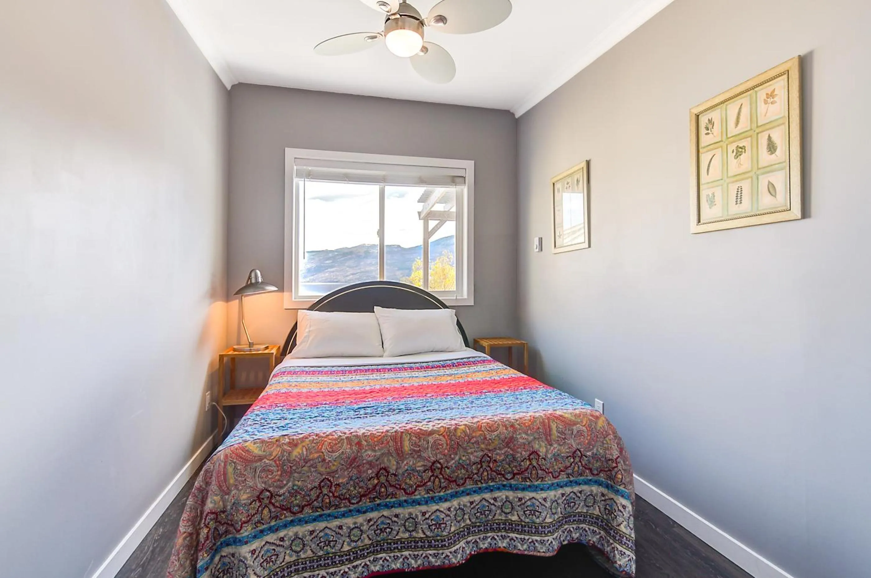 Bed in Peachland Beach Resort