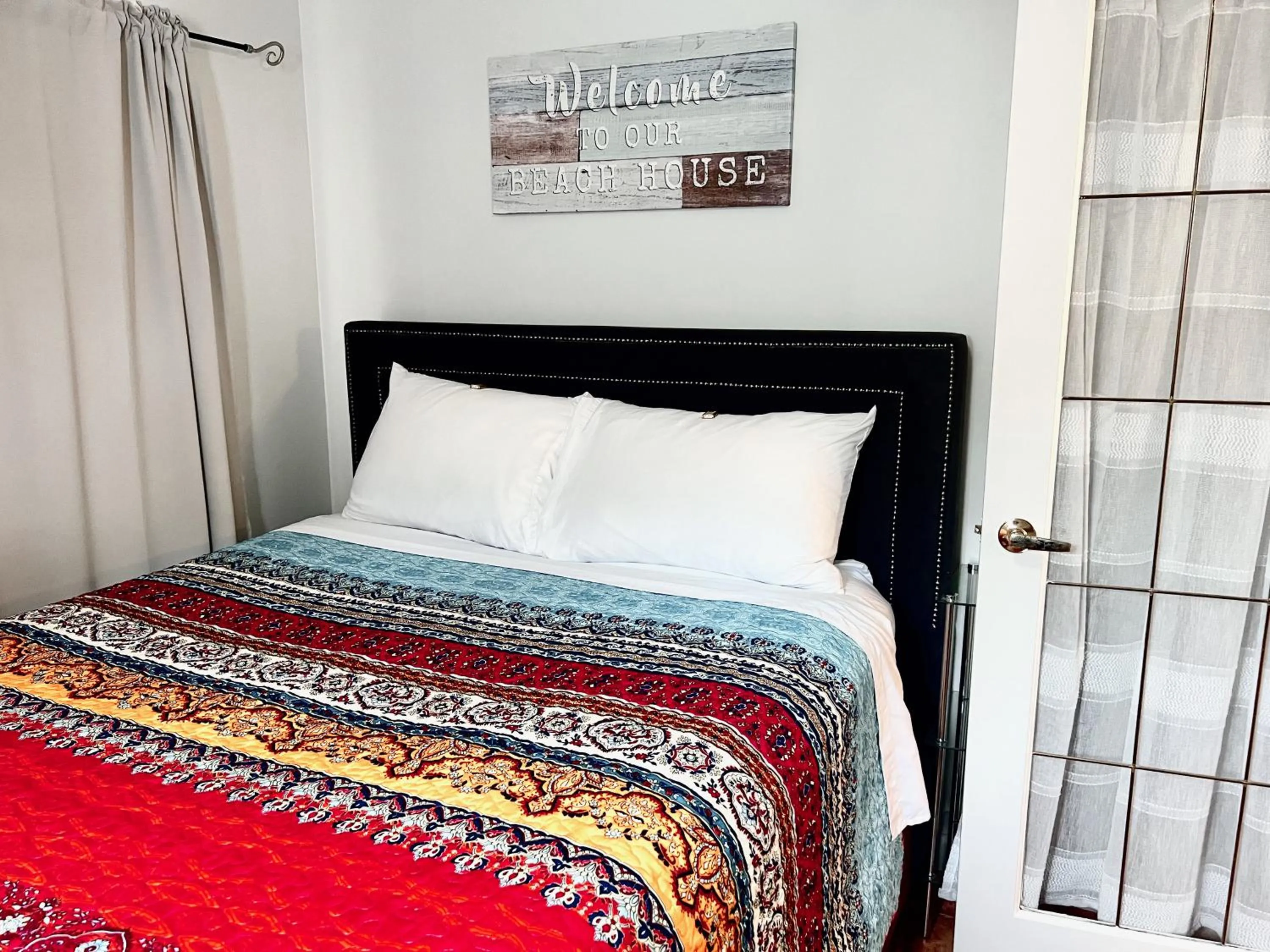 Bed in Peachland Beach Resort