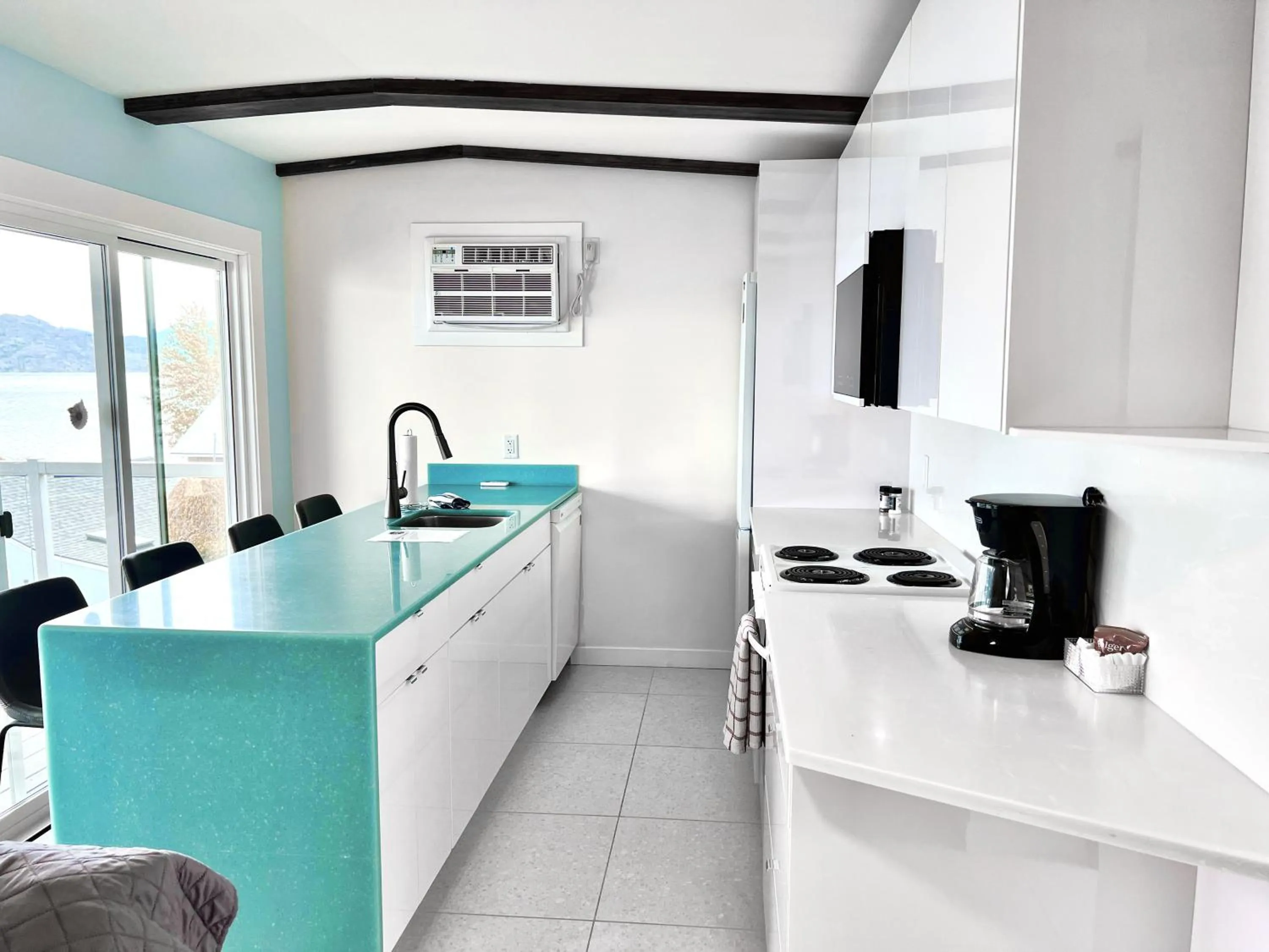 kitchen in Peachland Beach Resort