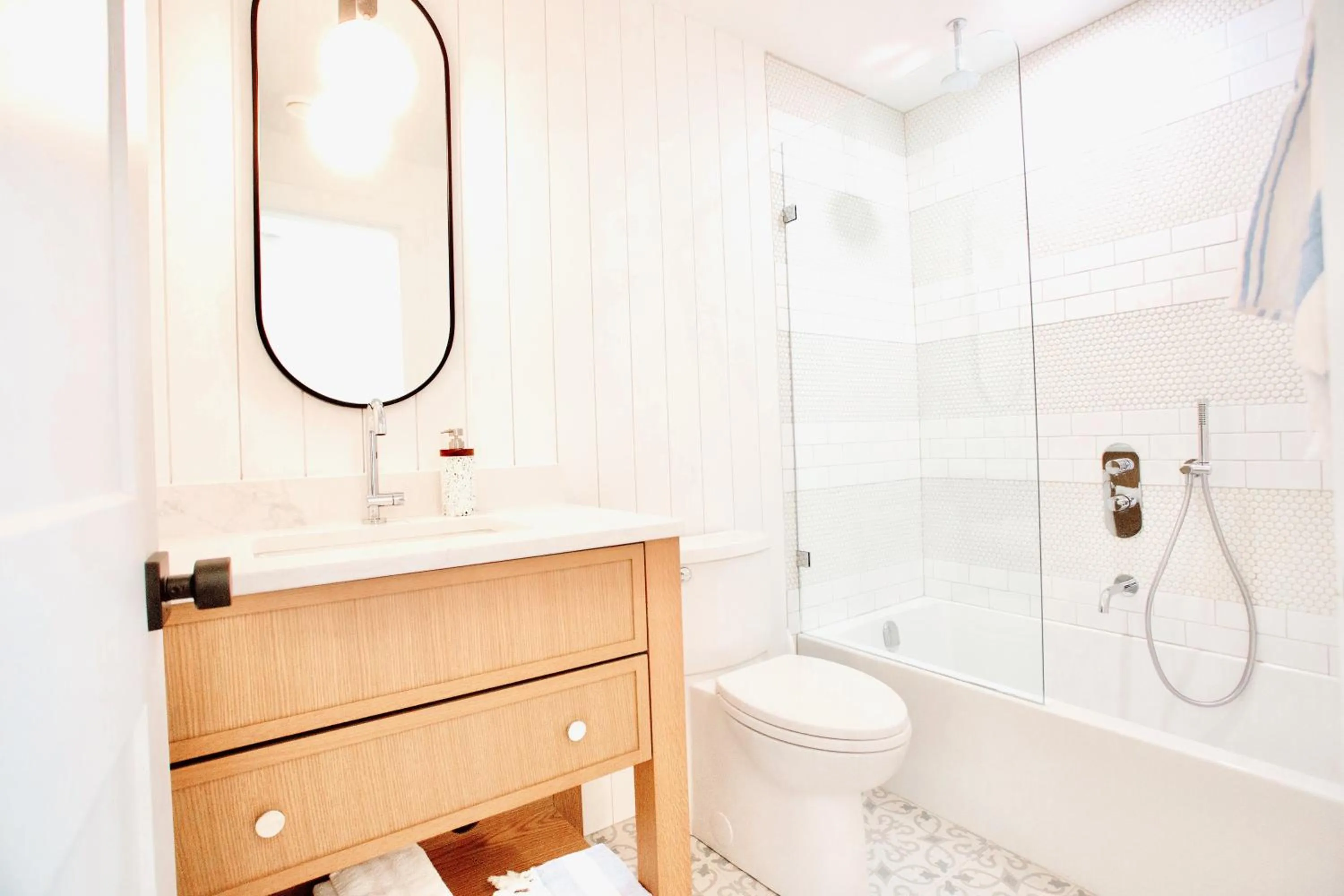 Bathroom in Peachland Beach Resort