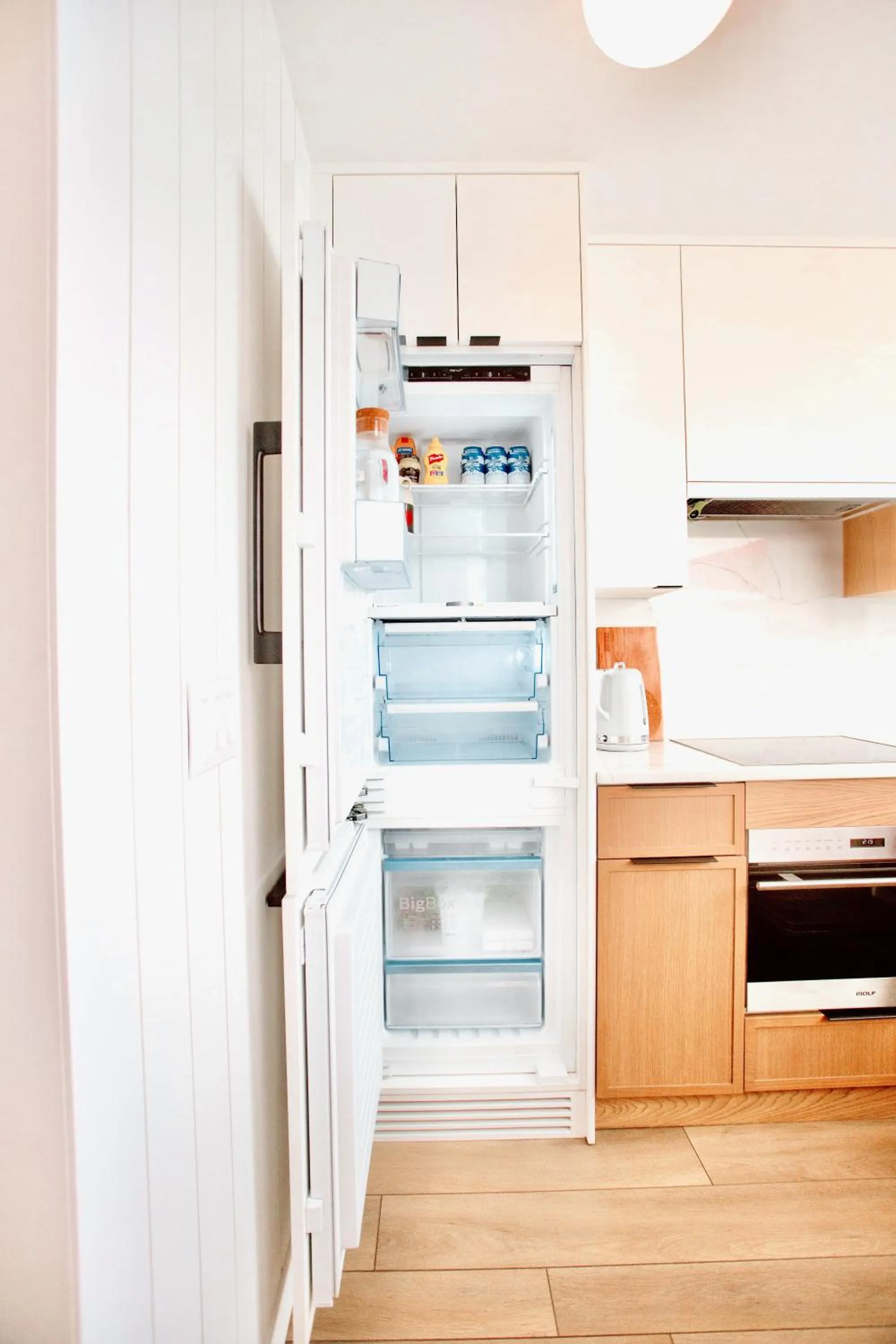 kitchen in Peachland Beach Resort