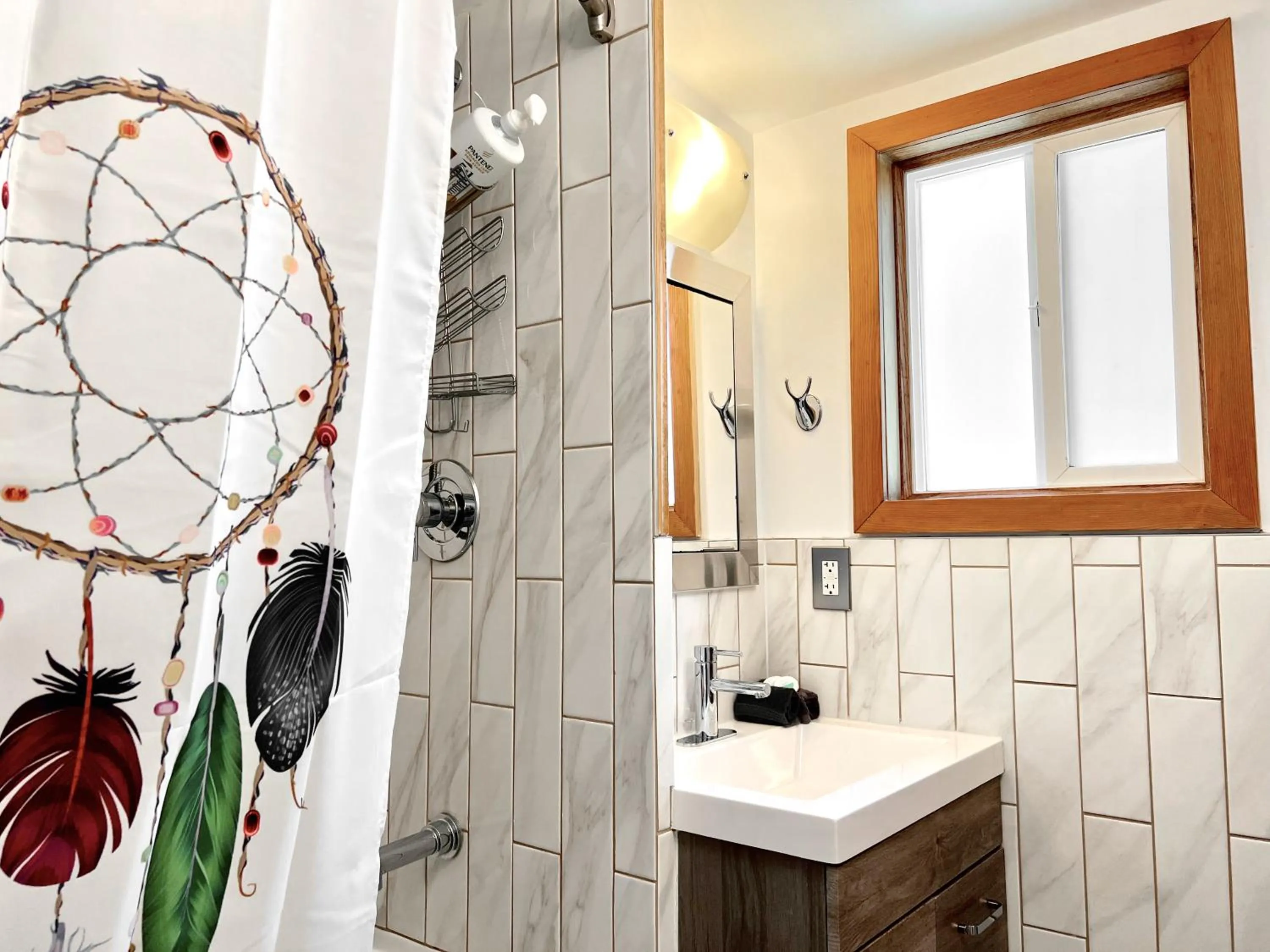 Bathroom in Peachland Beach Resort