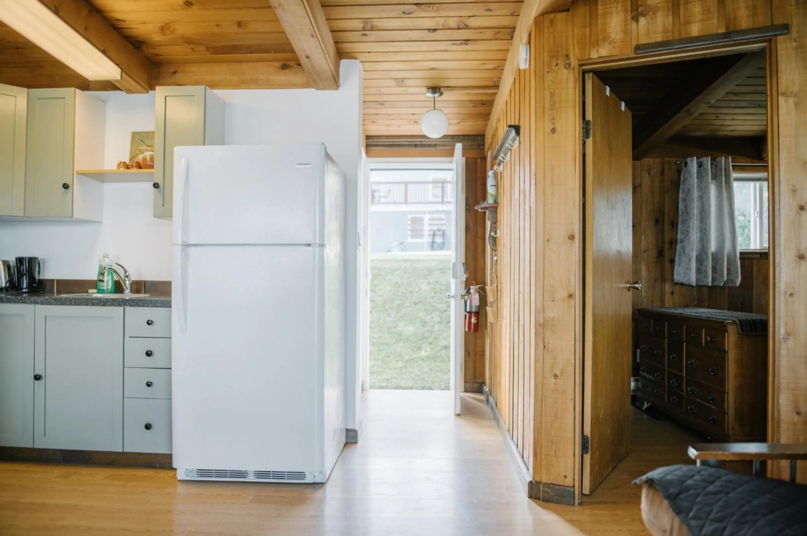 Living room in Peachland Beach Resort