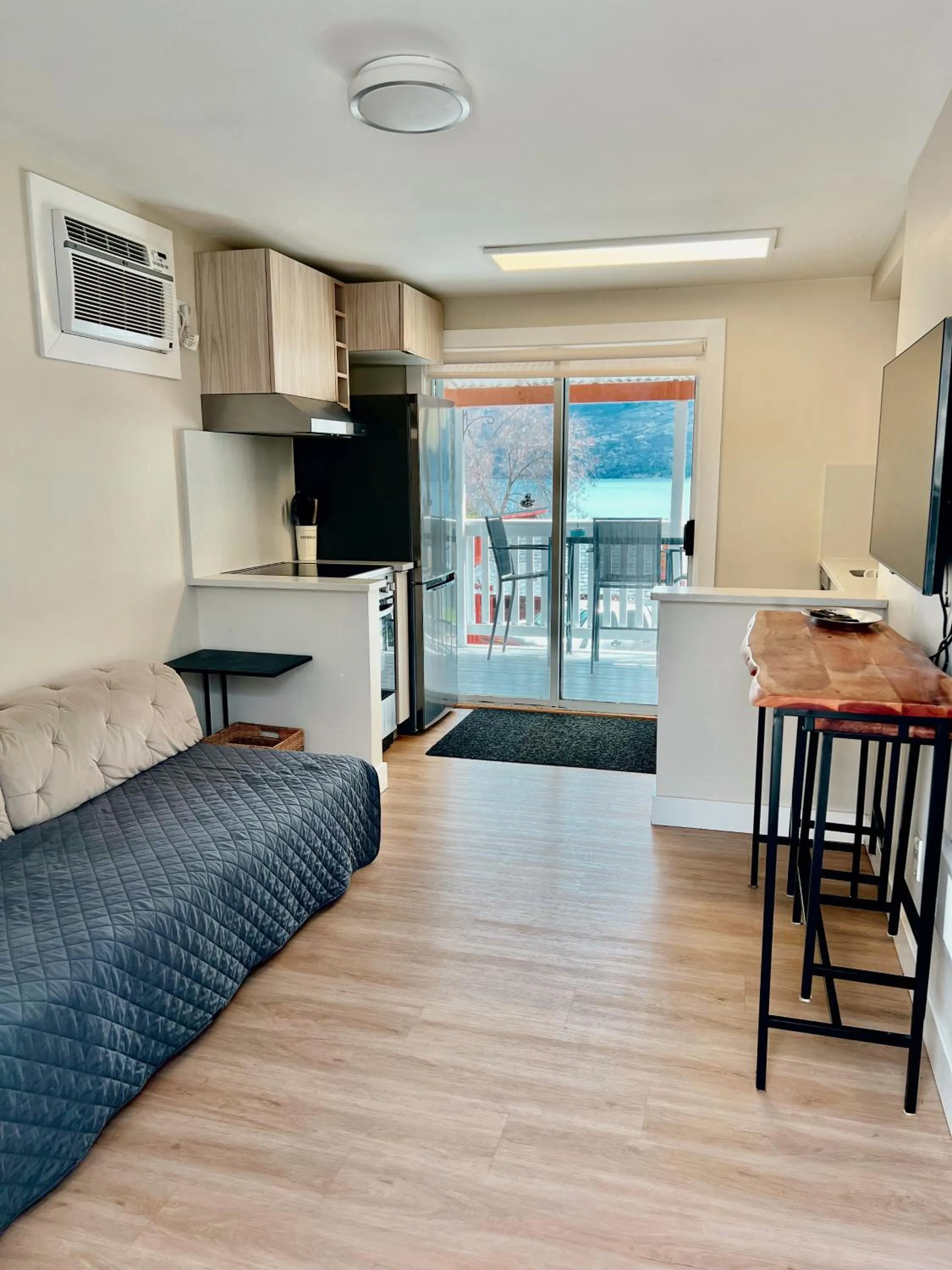 Living room in Davis Cove Resort