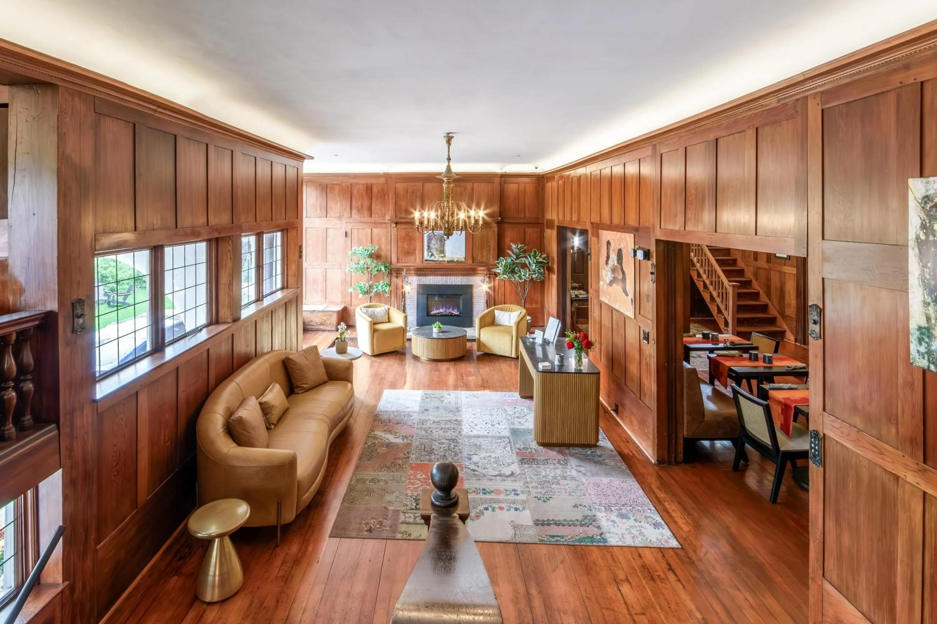 Seating area in Cedar Gables Inn