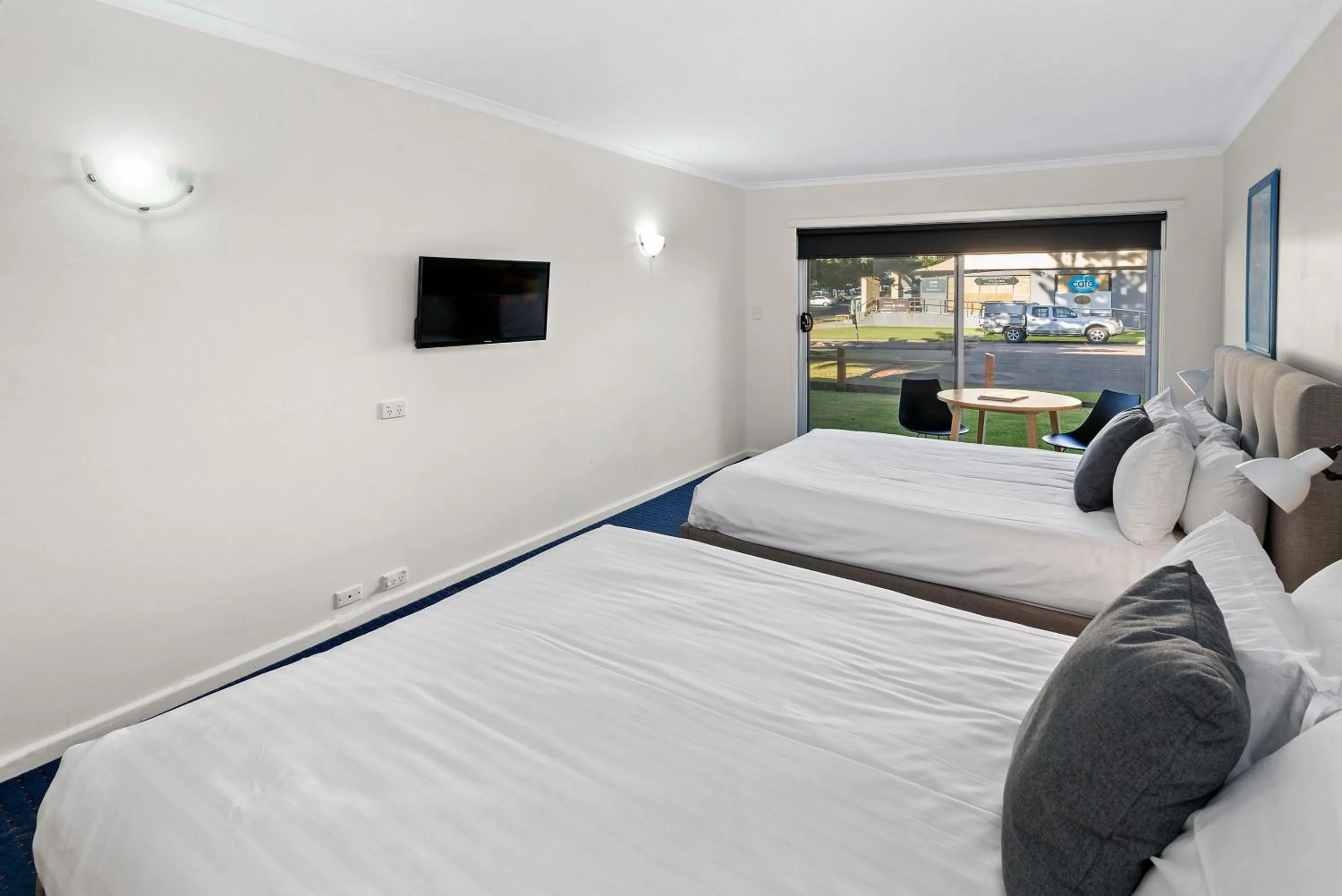 Bedroom, Bed in North Pier Hotel