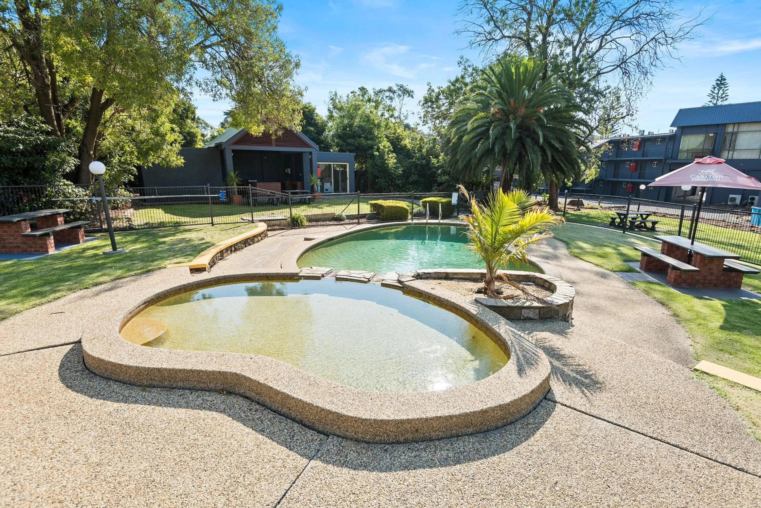 Swimming pool in North Pier Hotel