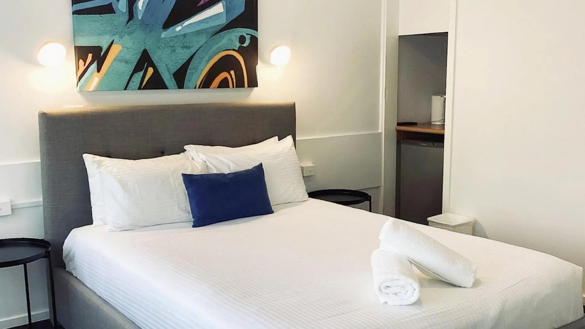 Bedroom, Bed in North Pier Hotel