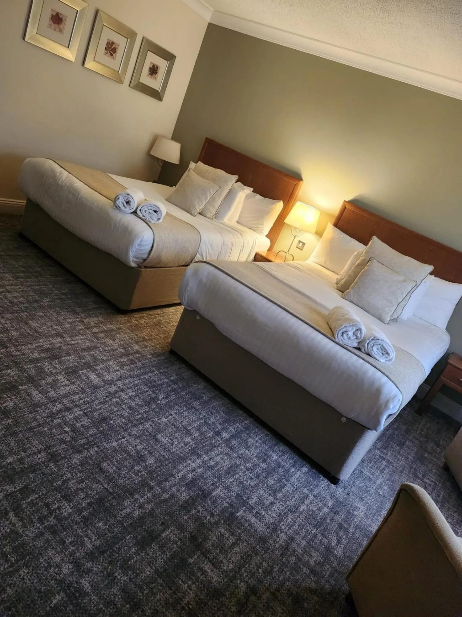 Photo of the whole room, Bed in Caledonian Hotel