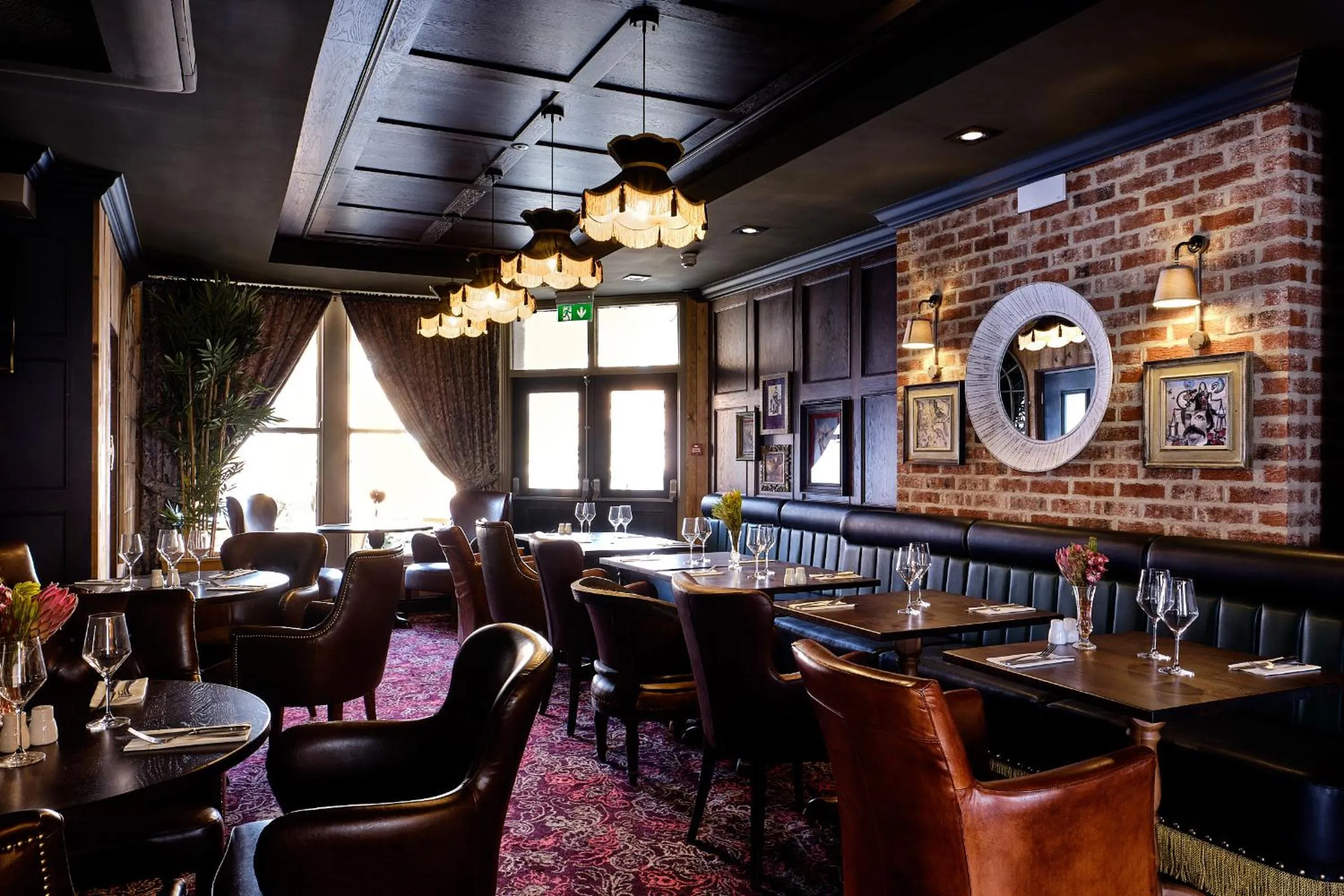 Restaurant/places to eat in Caledonian Hotel