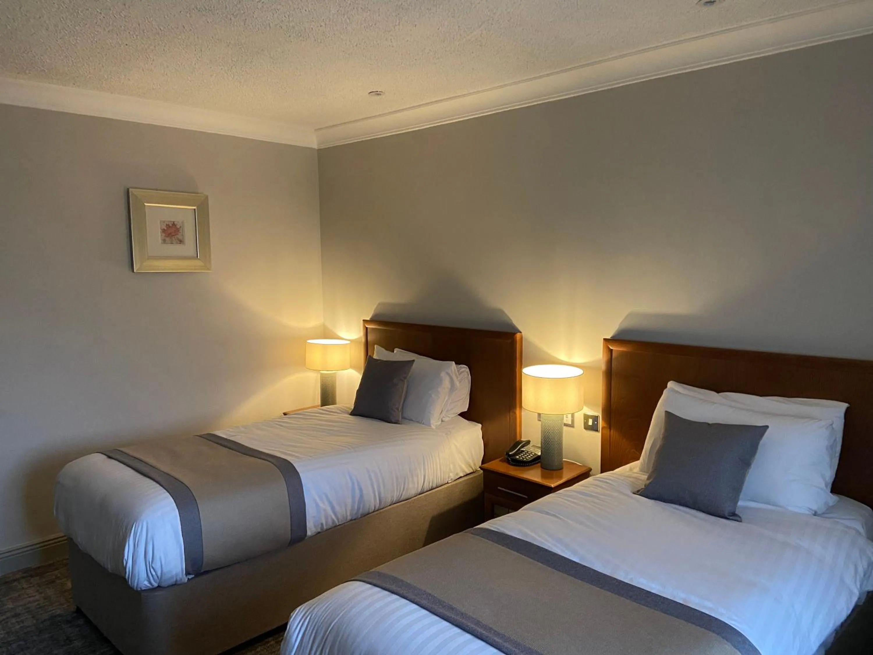 Bed in Caledonian Hotel